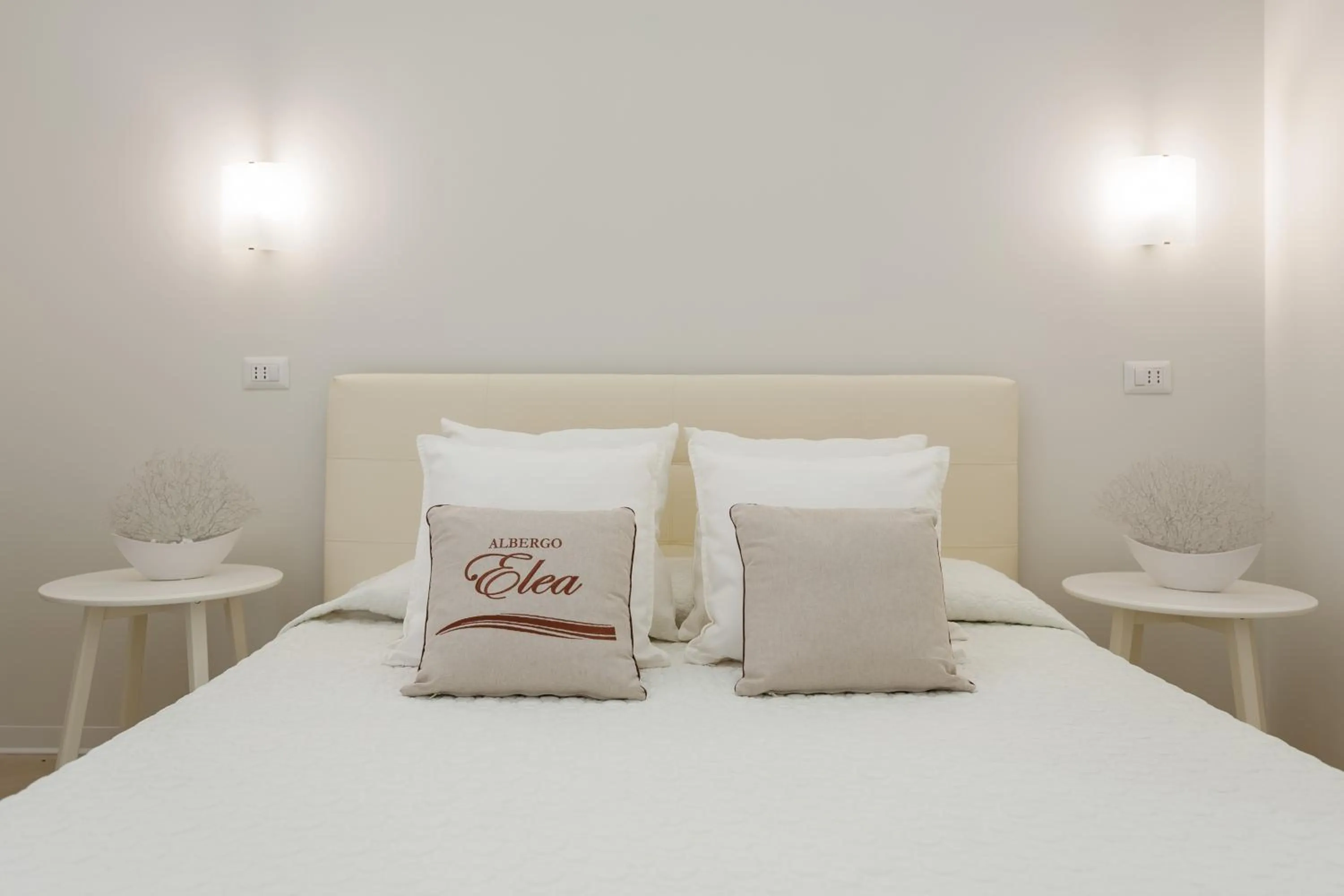 Bedroom, Bed in Albergo Elea