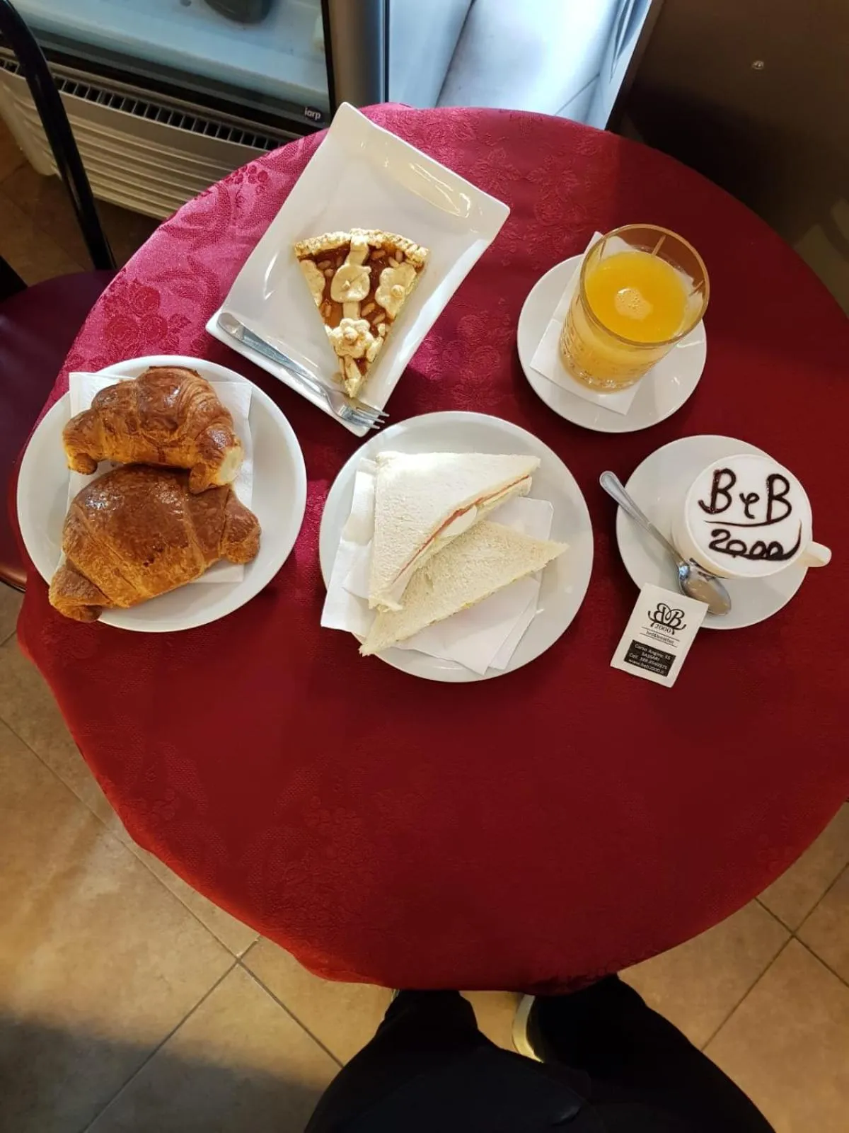 Food and drinks in BEB 2000