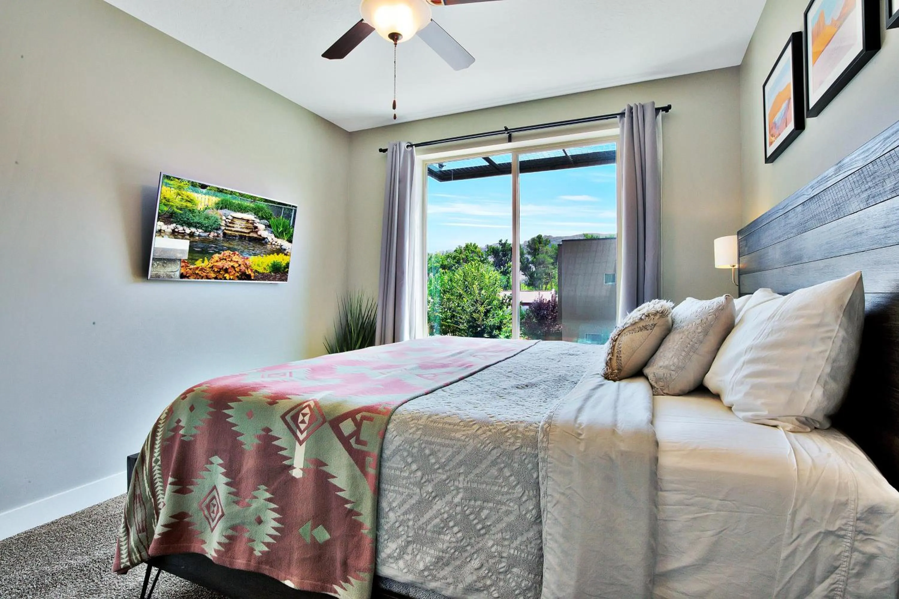 Bed in Entrada at Moab 590