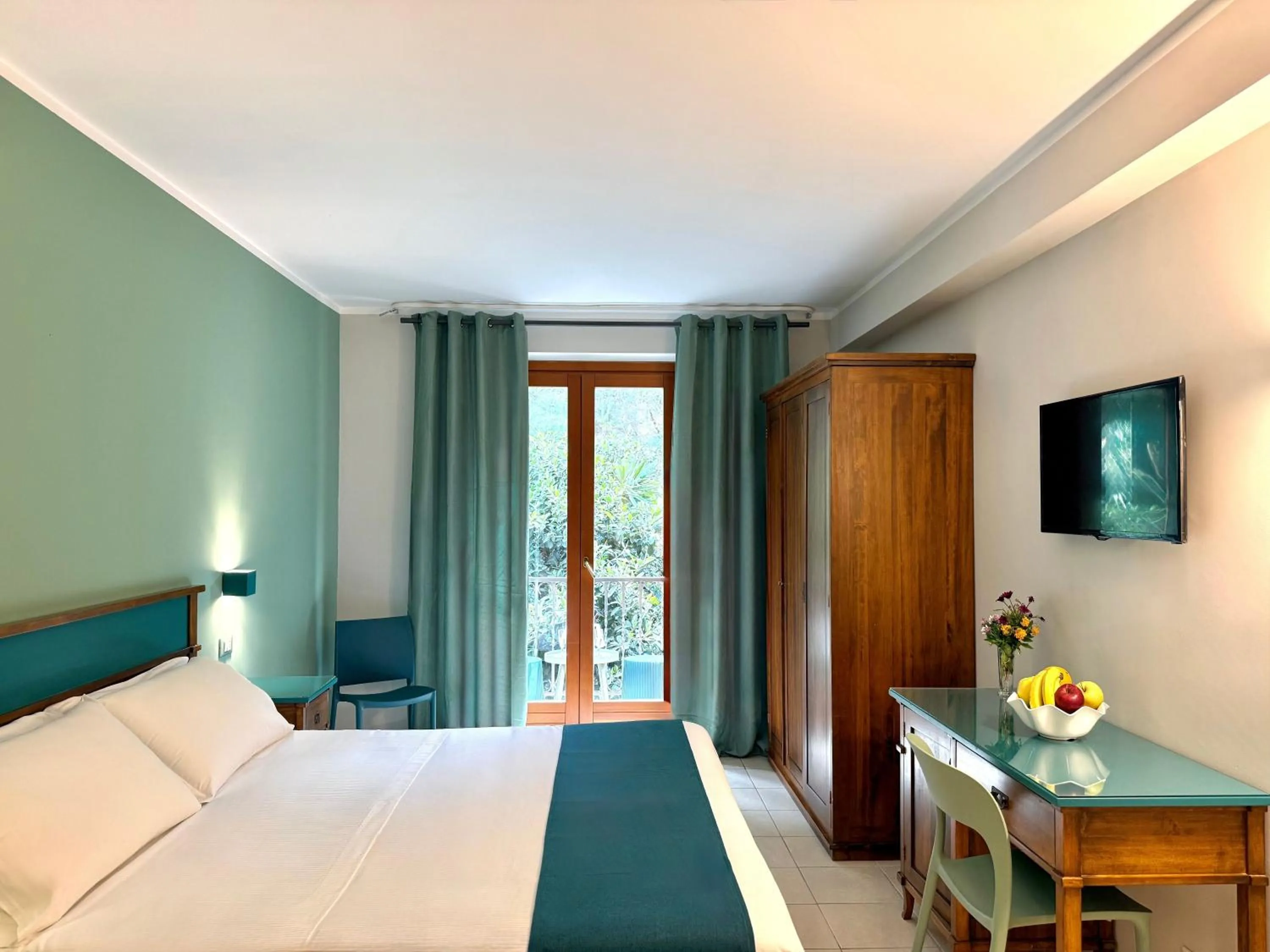 Photo of the whole room, Bed in Hotel Panoramic