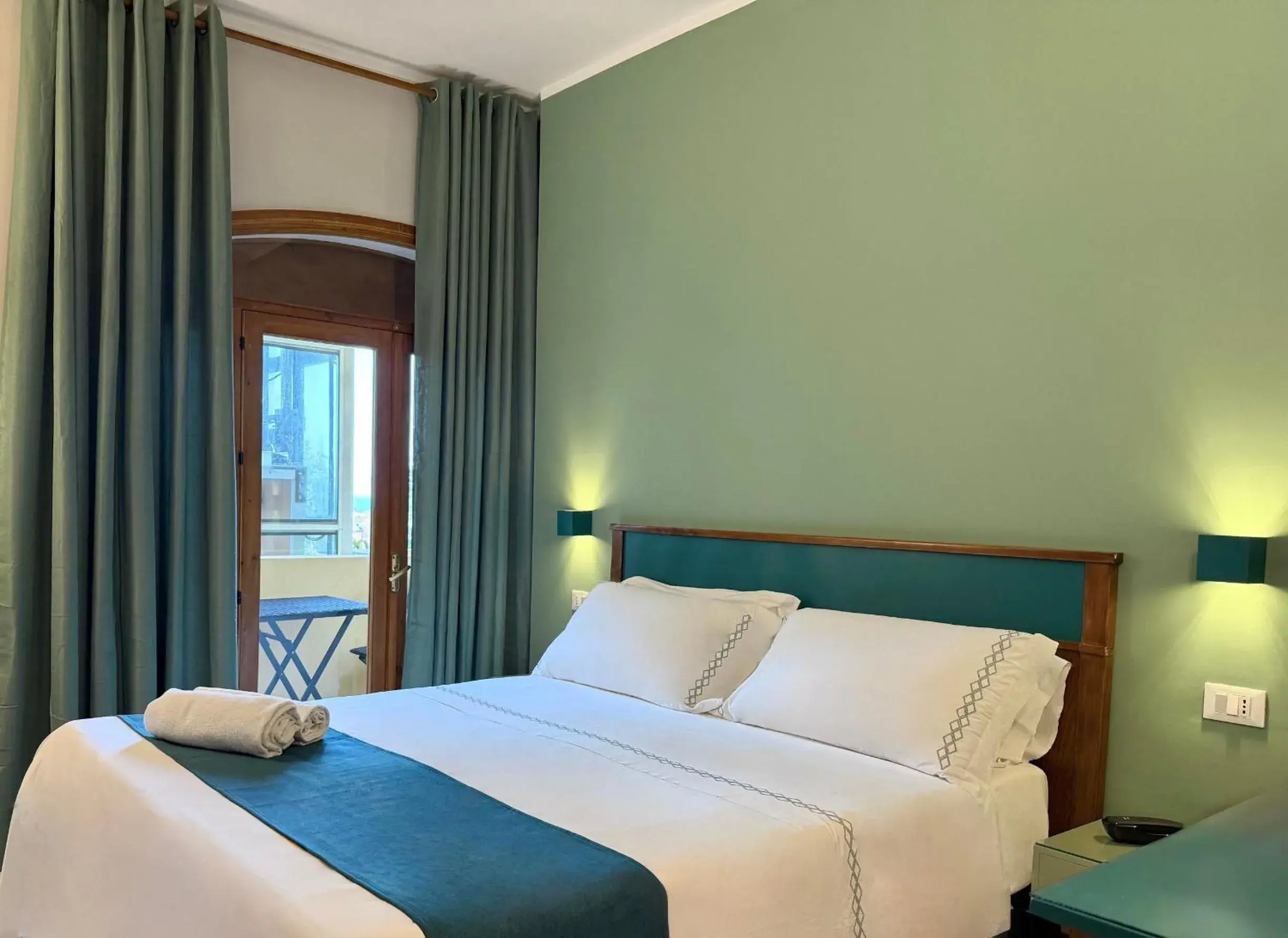 Economy Double Room in Hotel Panoramic Economy Double Room in Hotel Panoramic