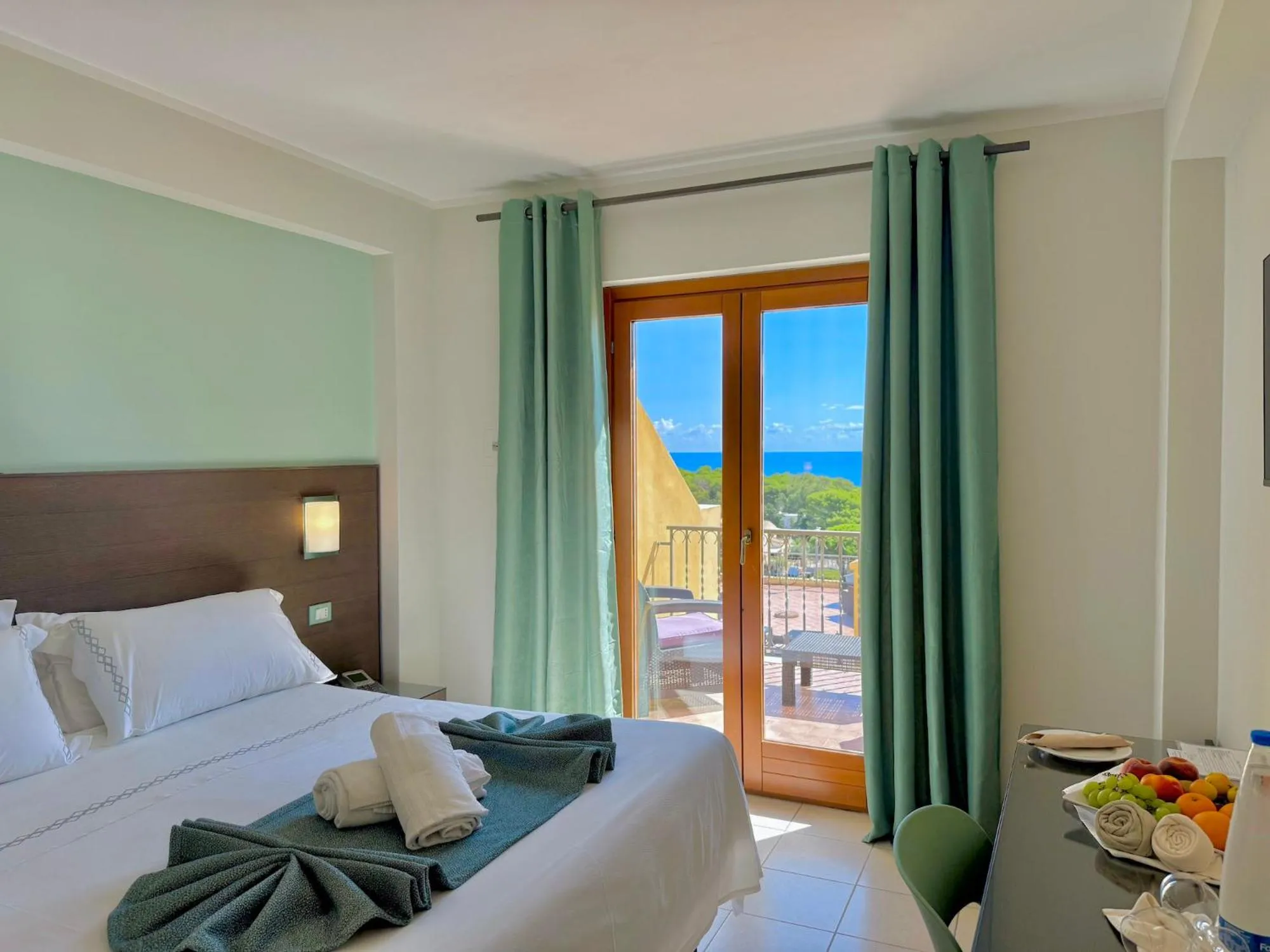 Photo of the whole room, Bed in Hotel Panoramic