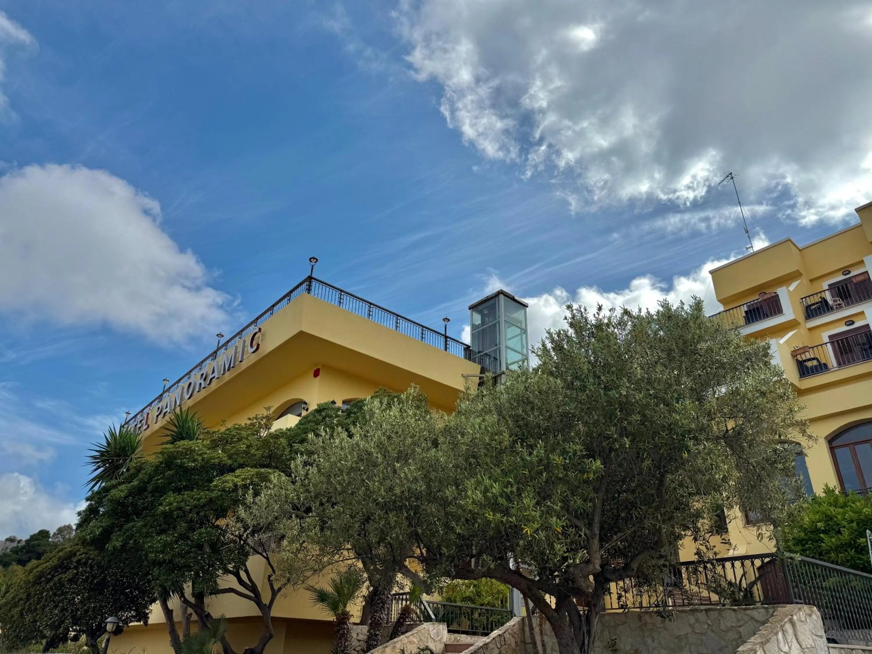 Property building in Hotel Panoramic