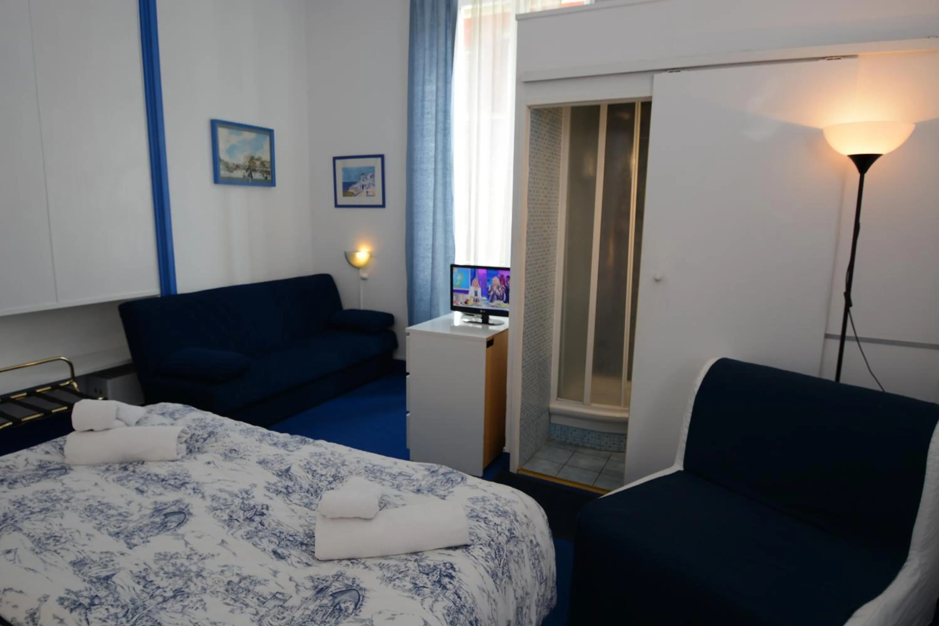 Bed in Olympia Hotel