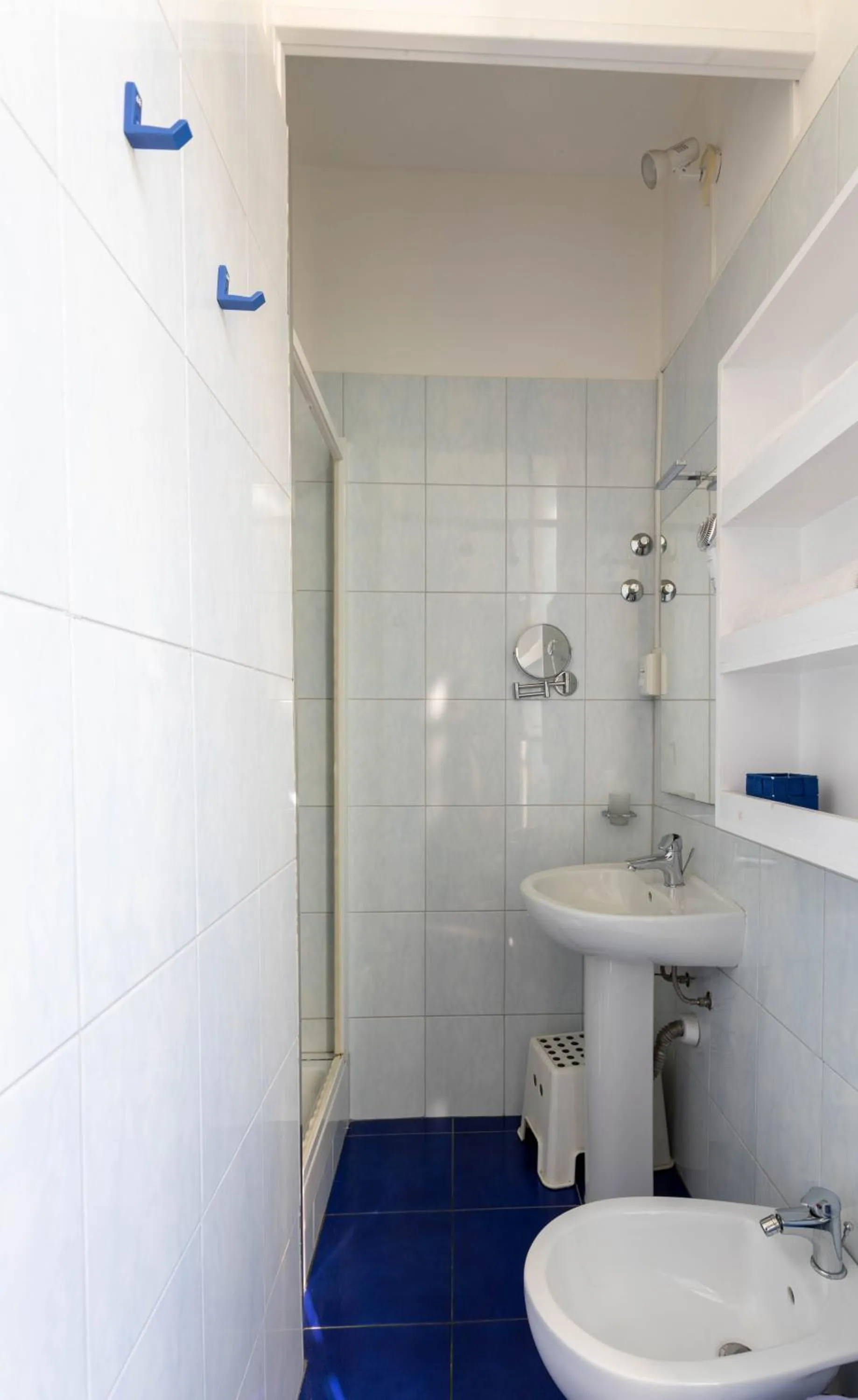 Bathroom in Olympia Hotel