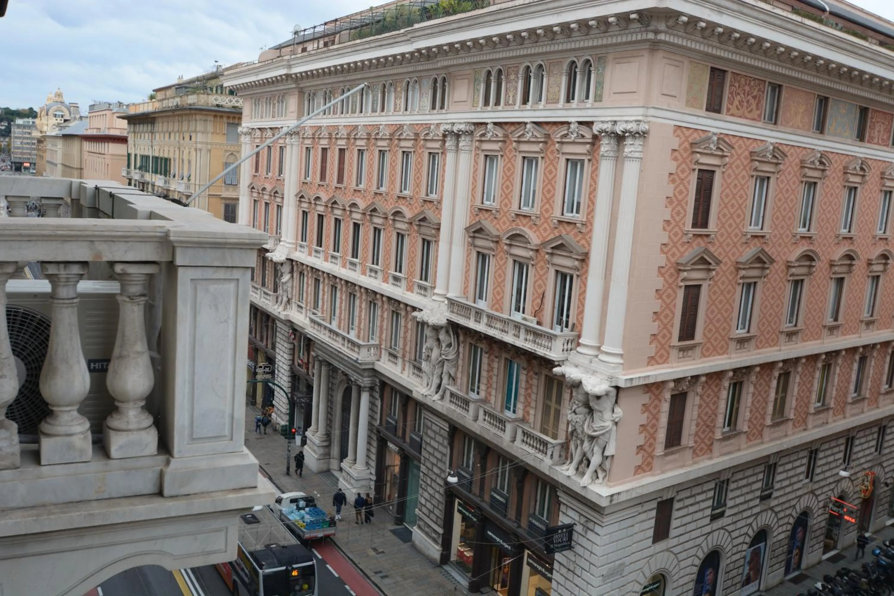 Day in Olympia Hotel