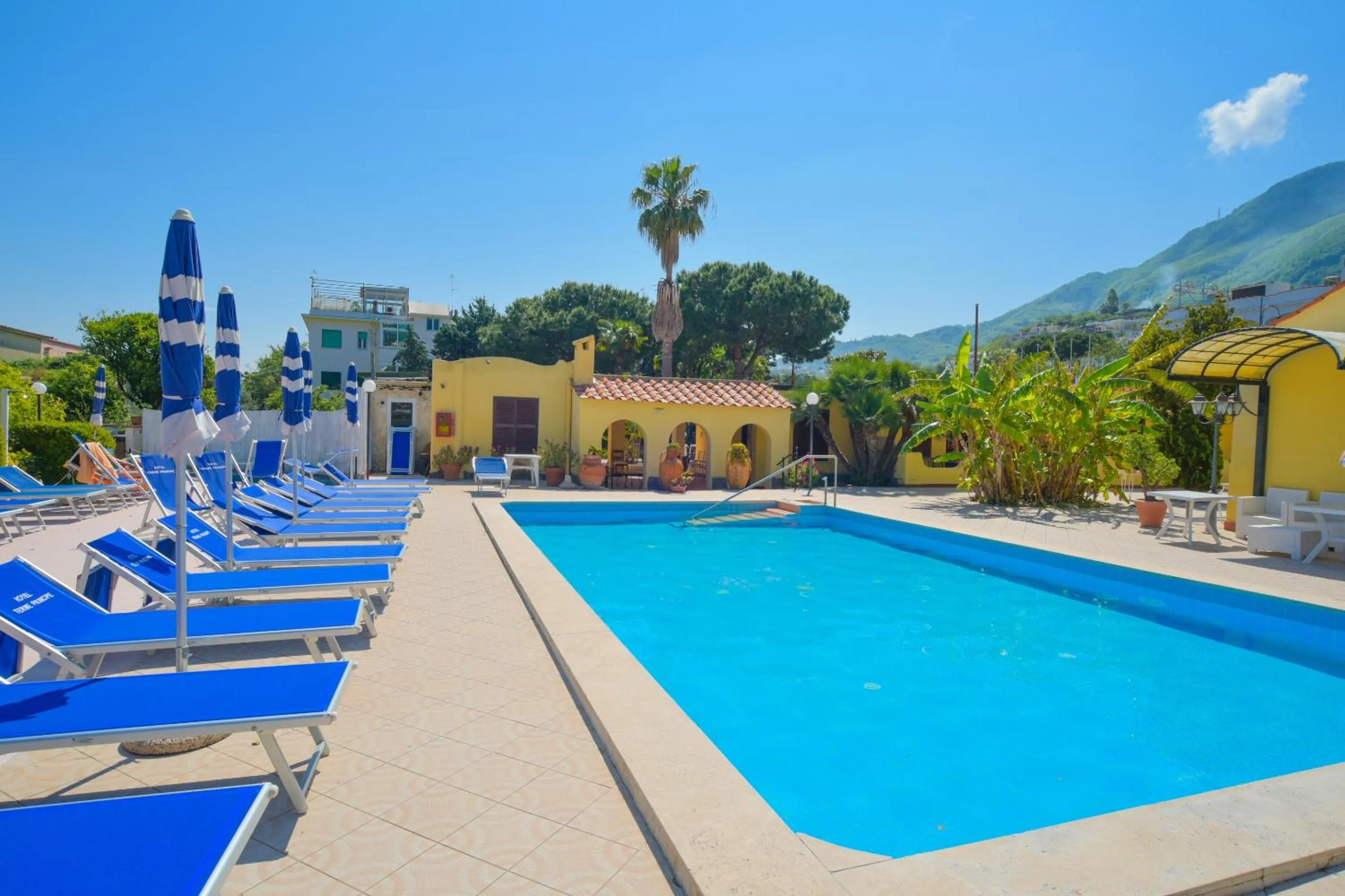 Swimming pool in Hotel Terme Principe