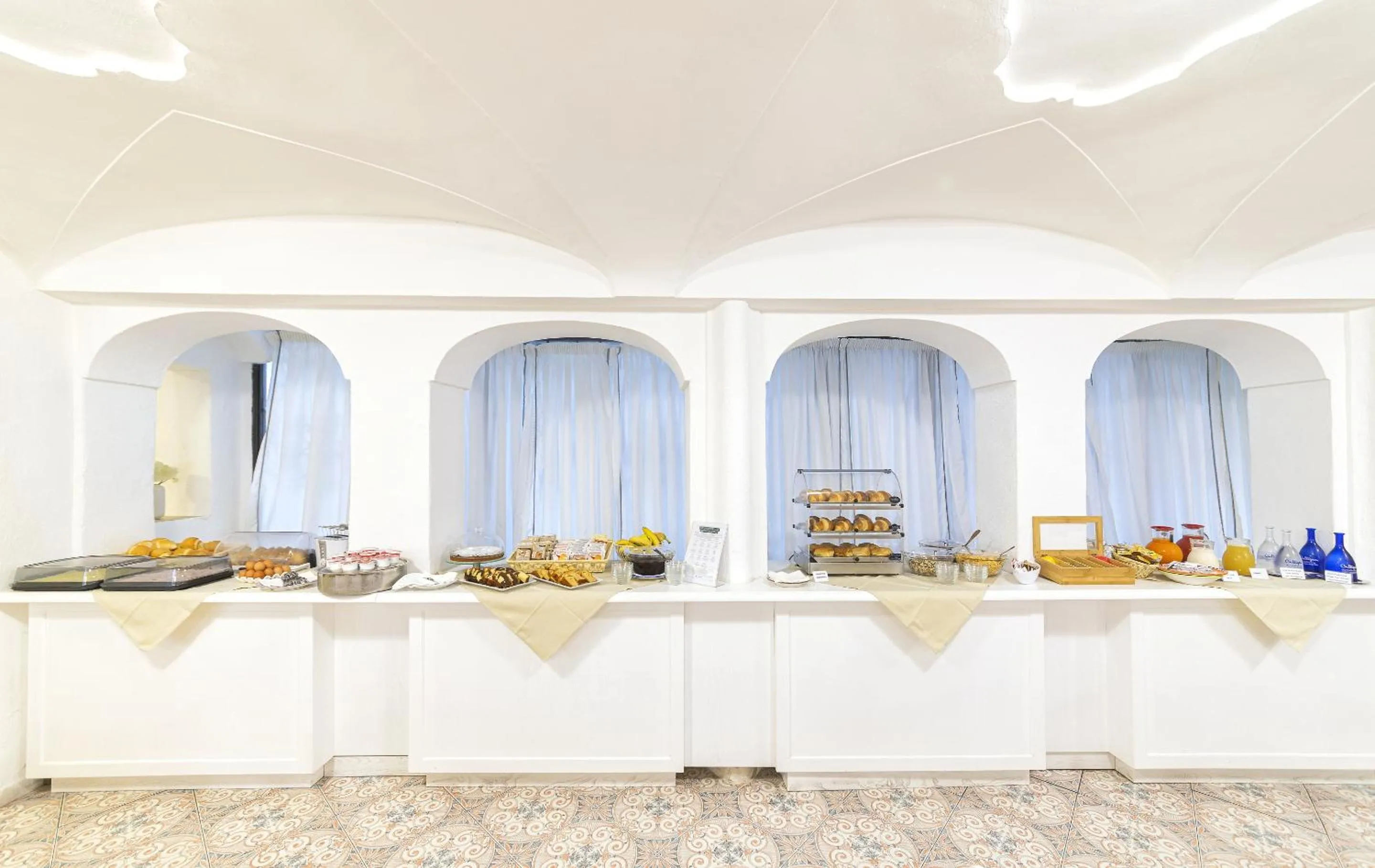 Buffet breakfast in Hotel Terme Principe