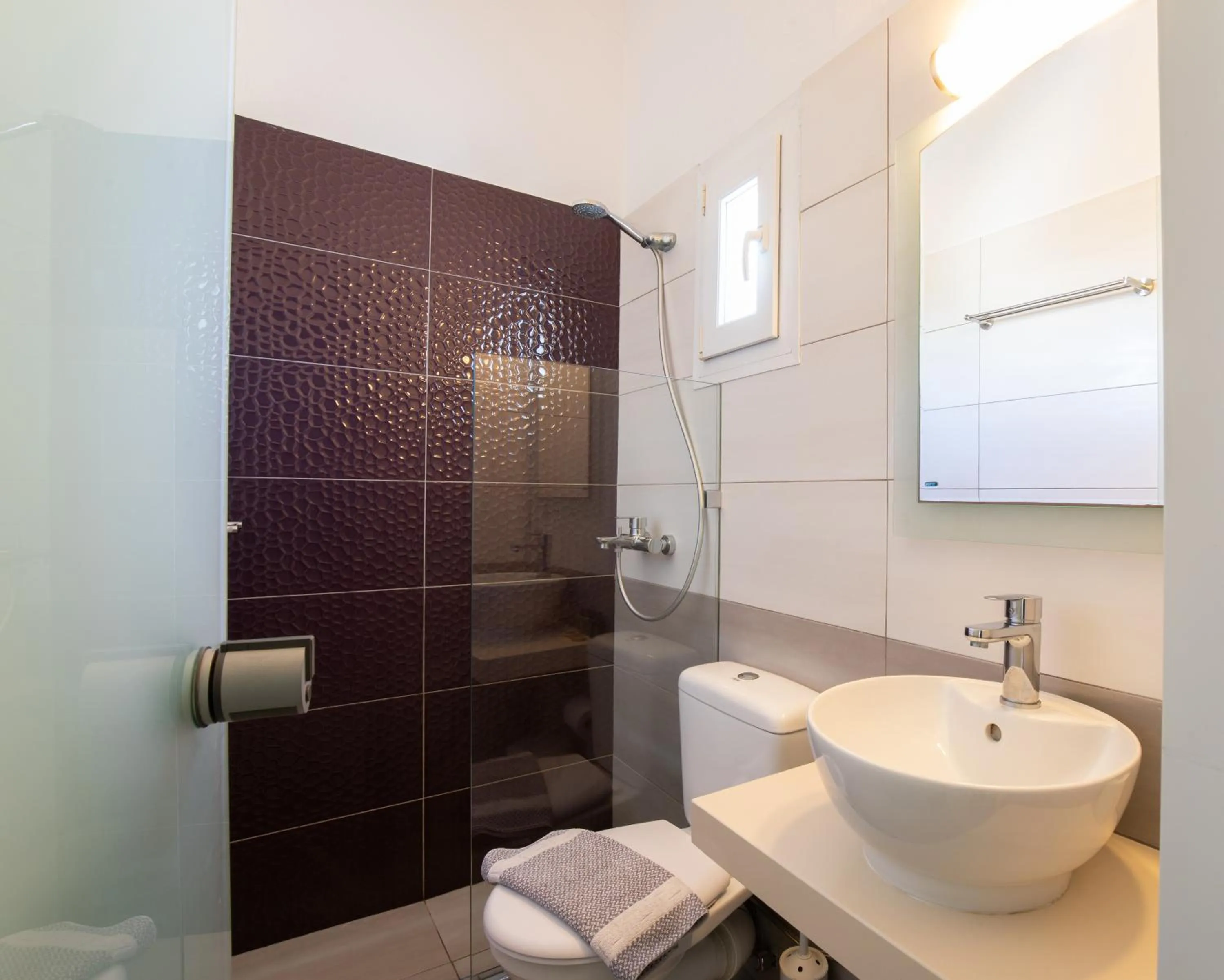 Bathroom in Eleftheria Hotel & Apartments