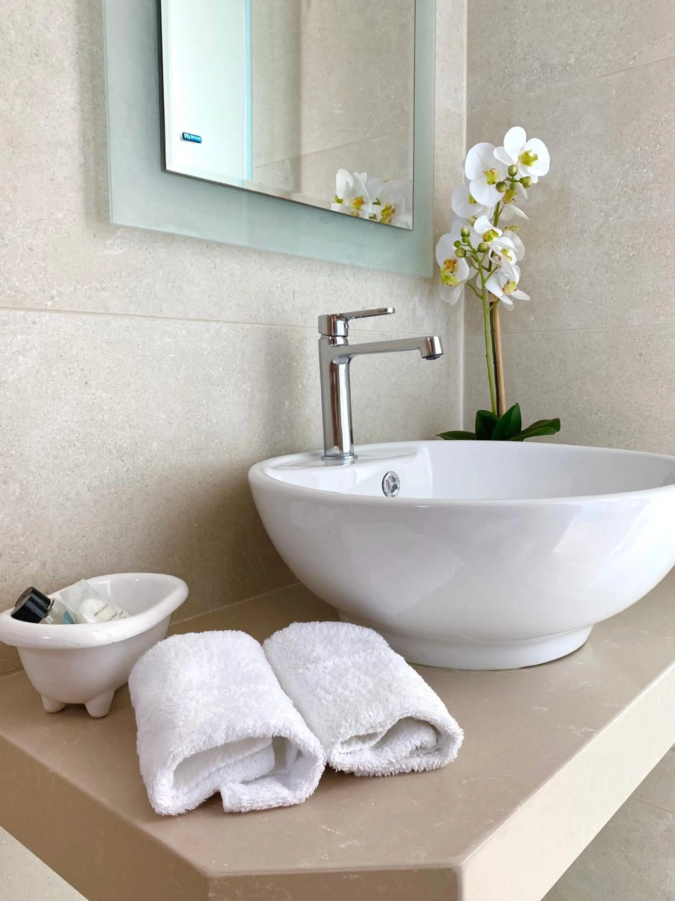 Bathroom in Eleftheria Hotel & Apartments