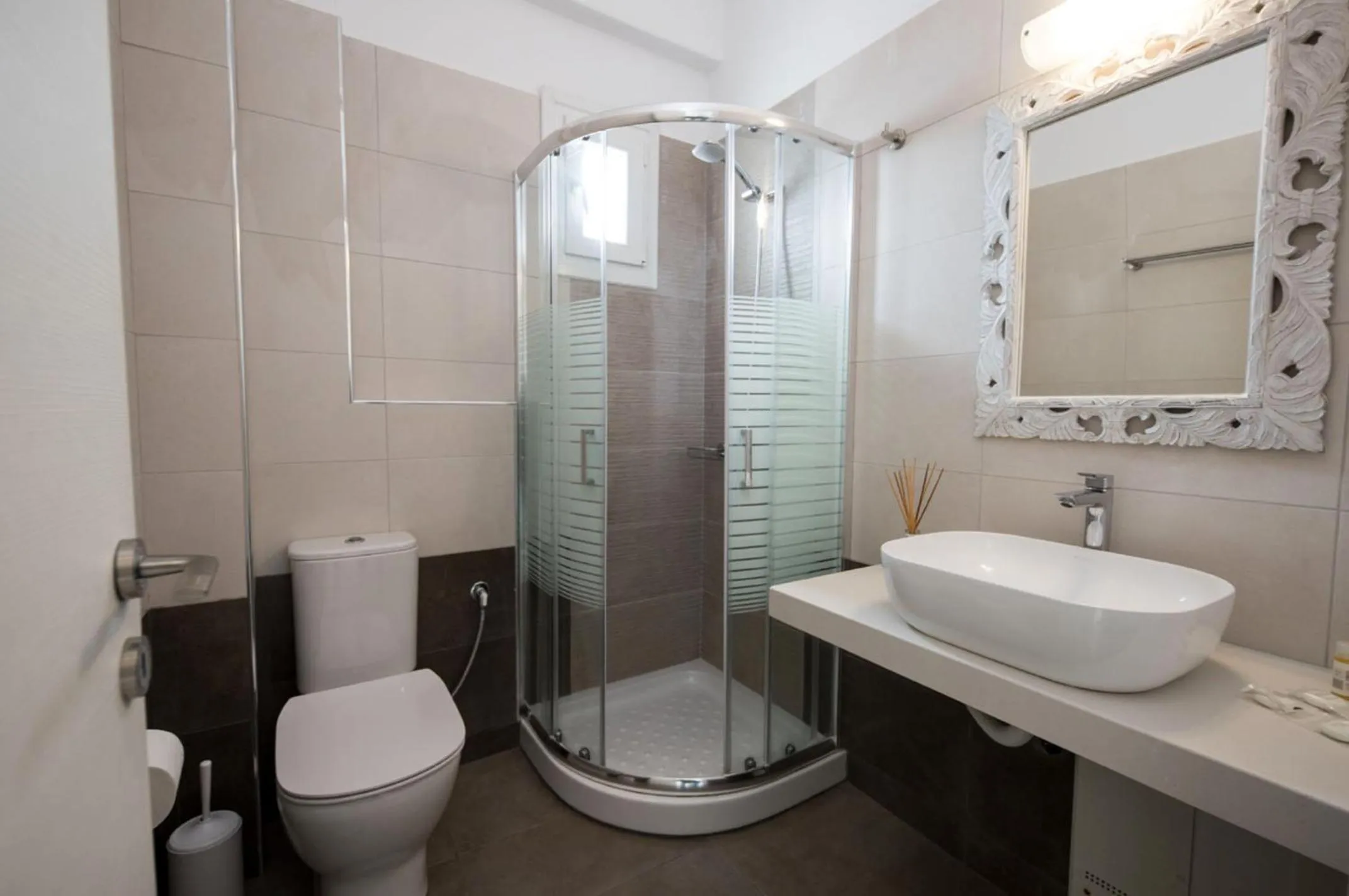 Bathroom in Eleftheria Hotel & Apartments