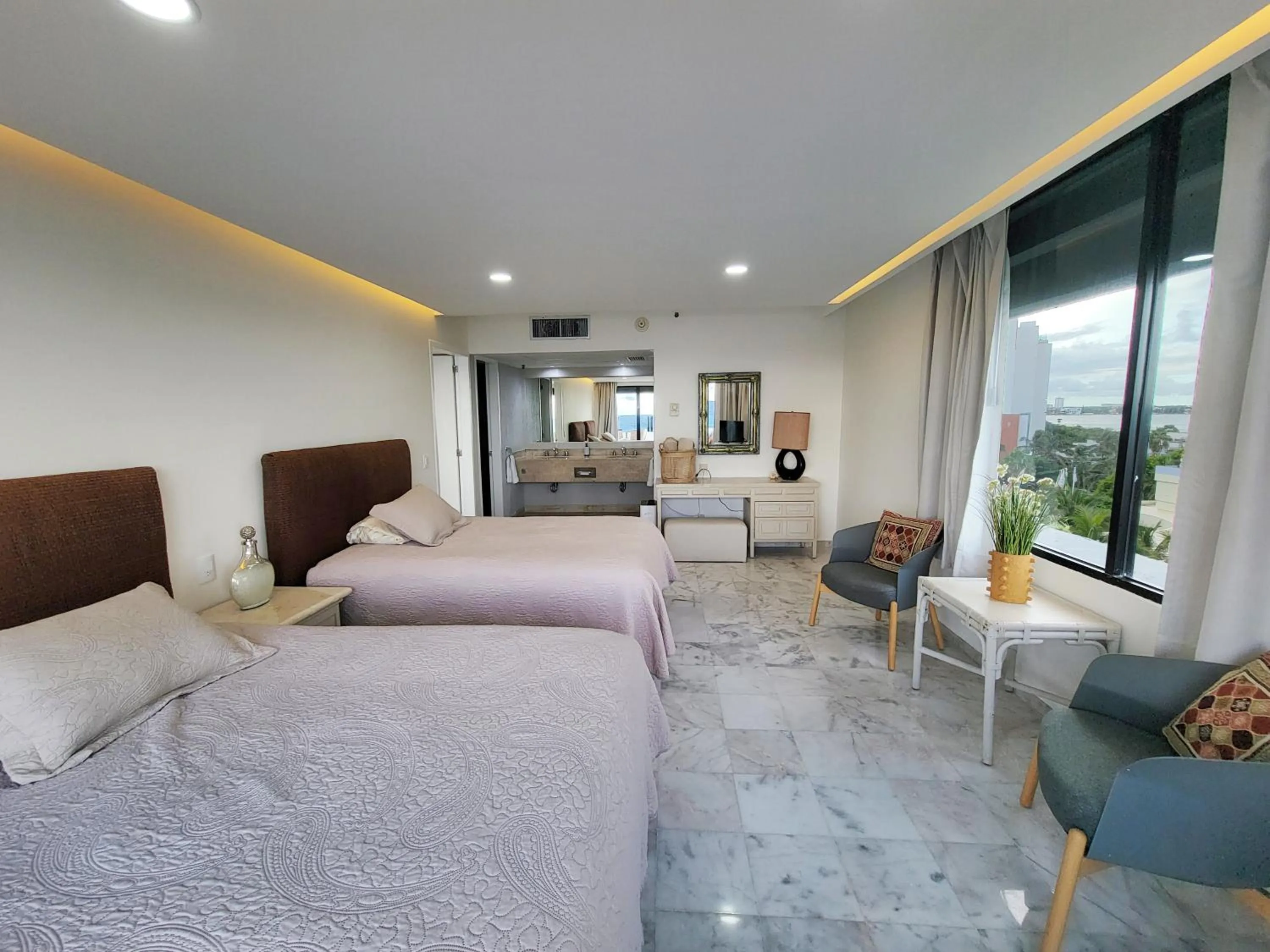 Bedroom, Bed in Beachfront Getaway Condo