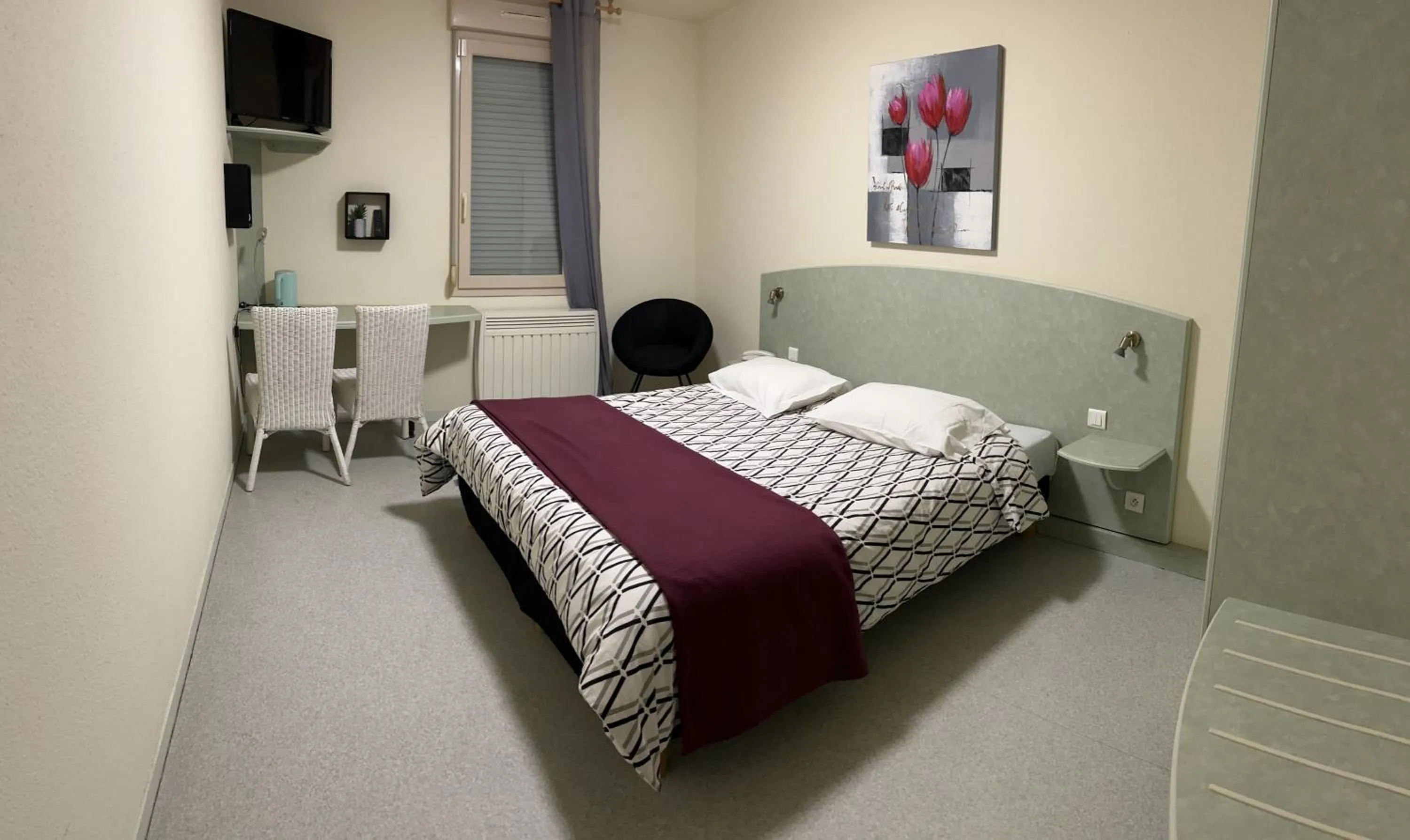 Photo of the whole room in Abel Hôtel