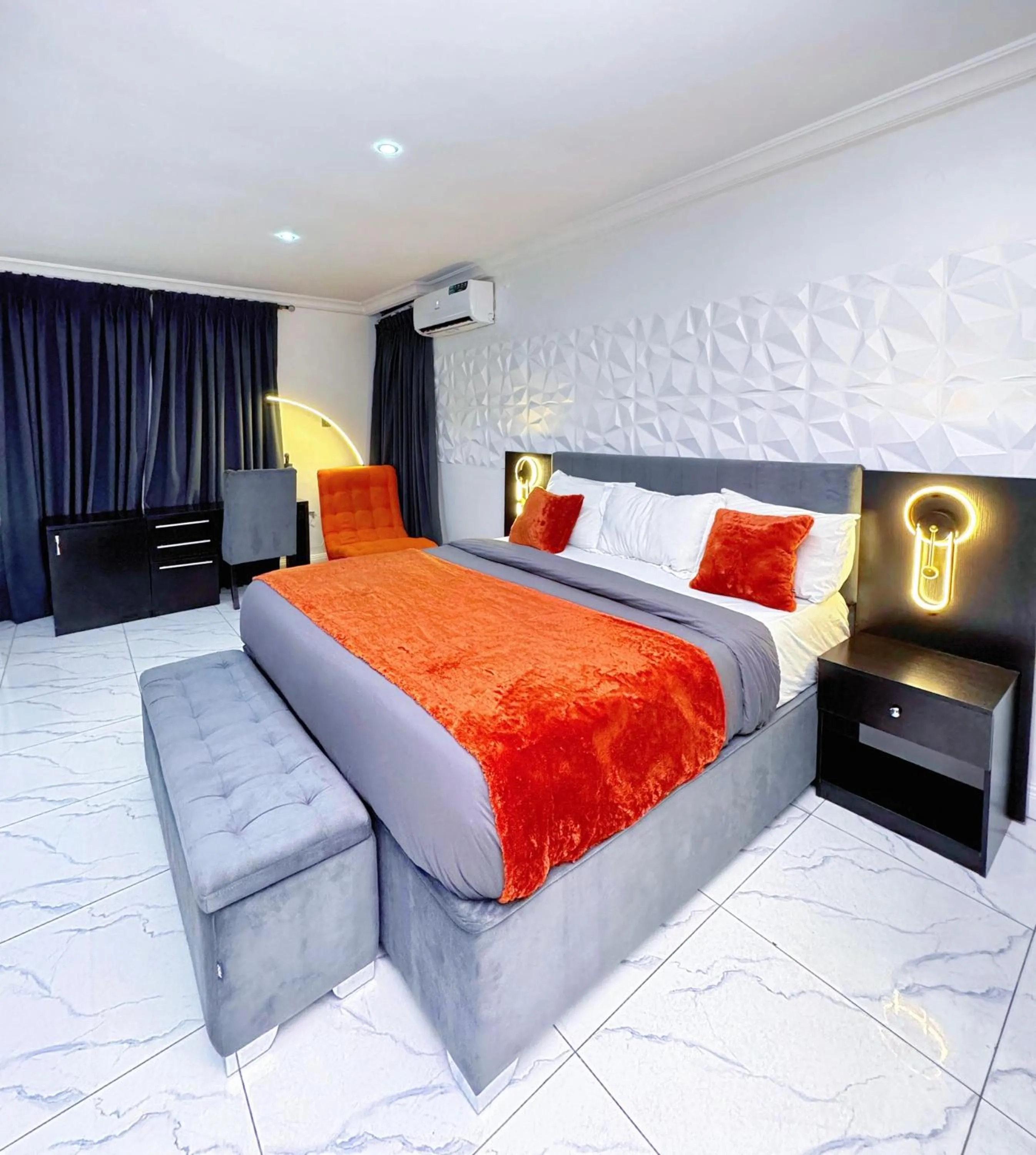 HIS Dulce Apartments