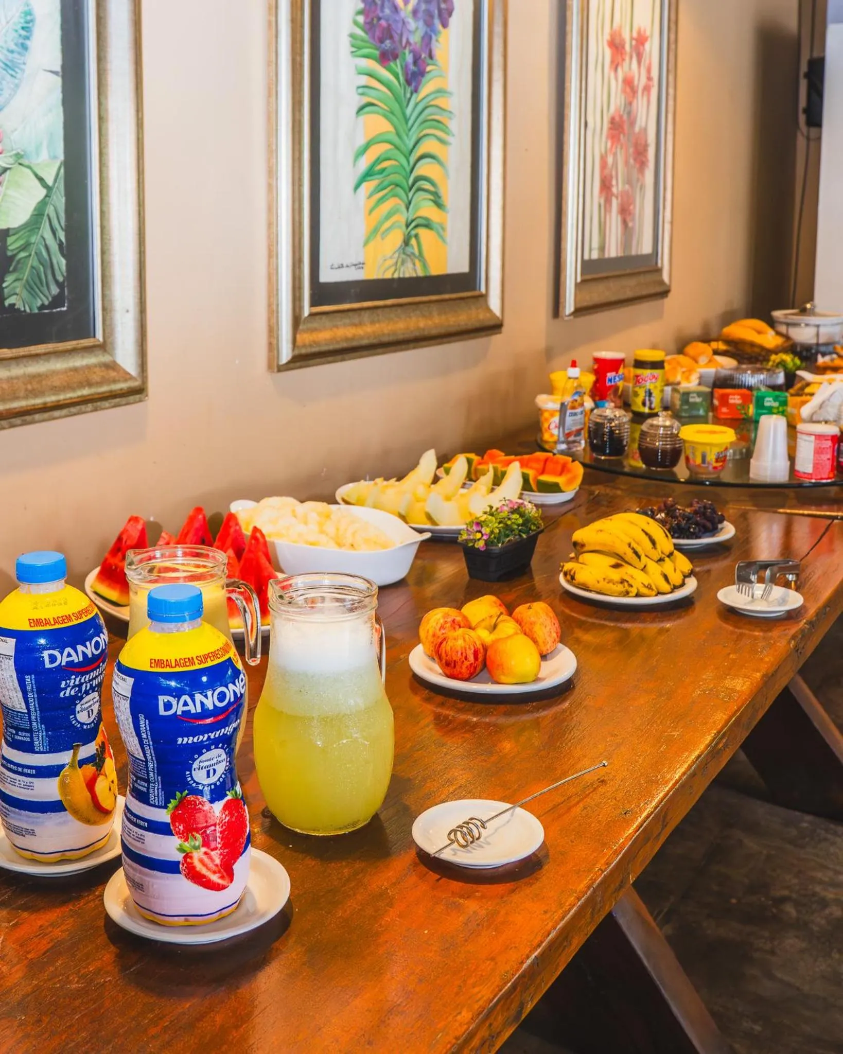 Breakfast in Orla Morada do Sol