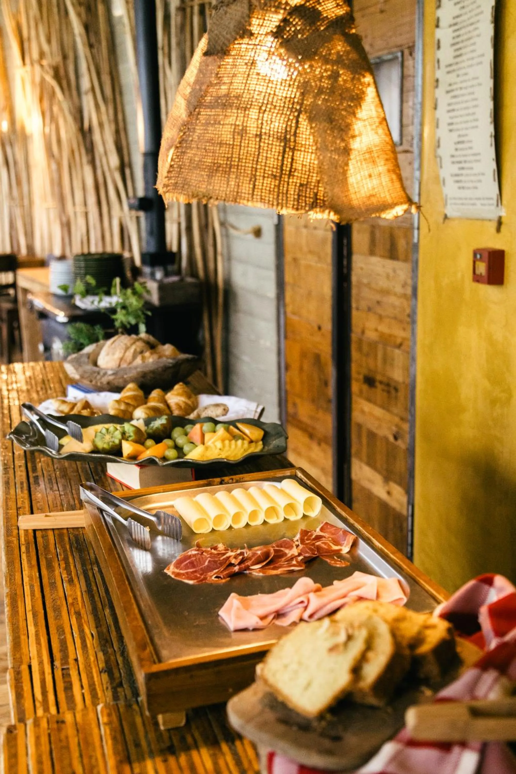 Restaurant/places to eat in Rio do Prado