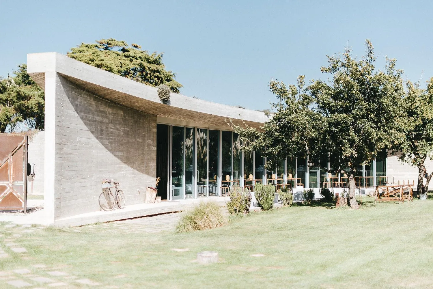 Property building in Rio do Prado