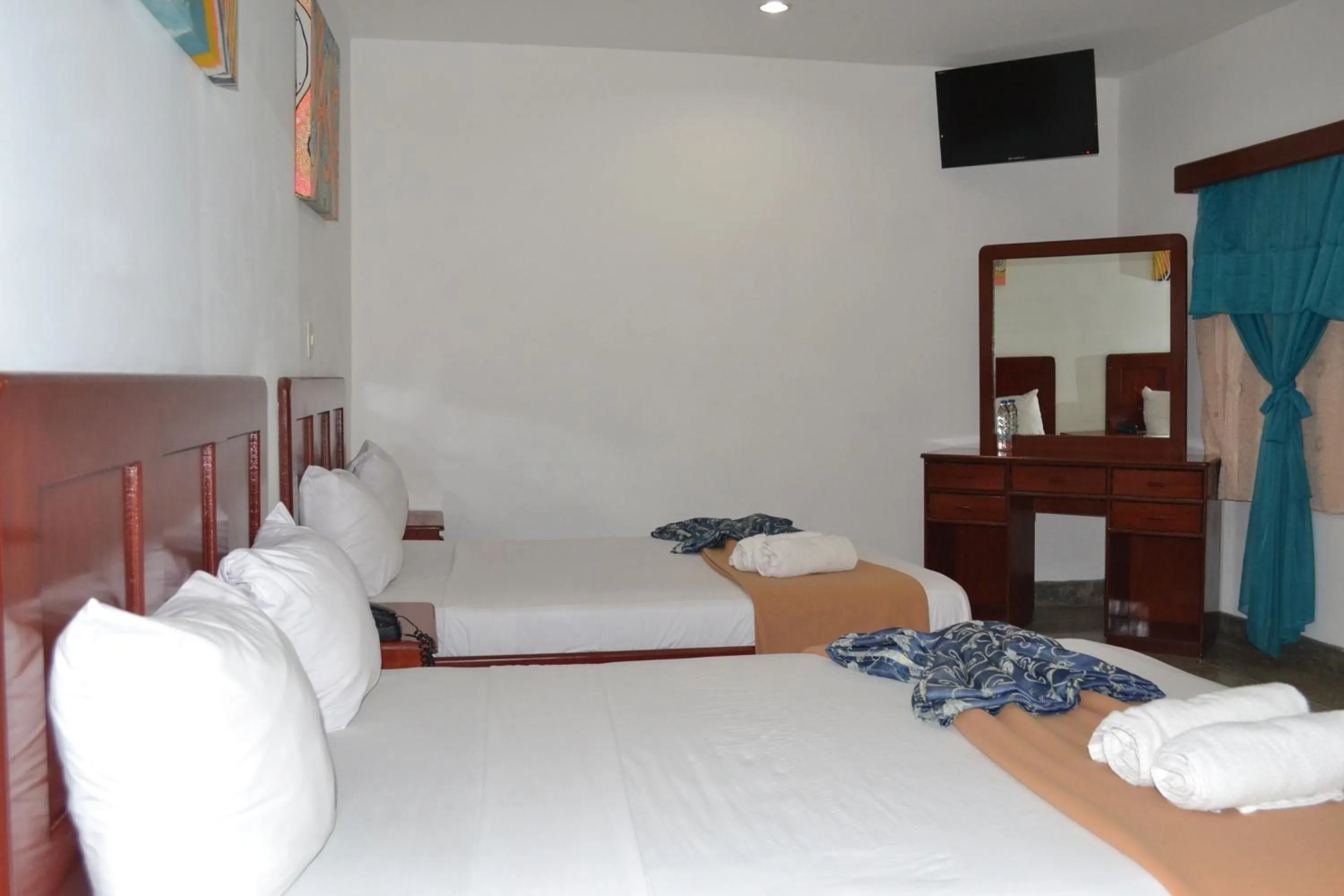Photo of the whole room, Bed in Hotel Villa Playa Grande