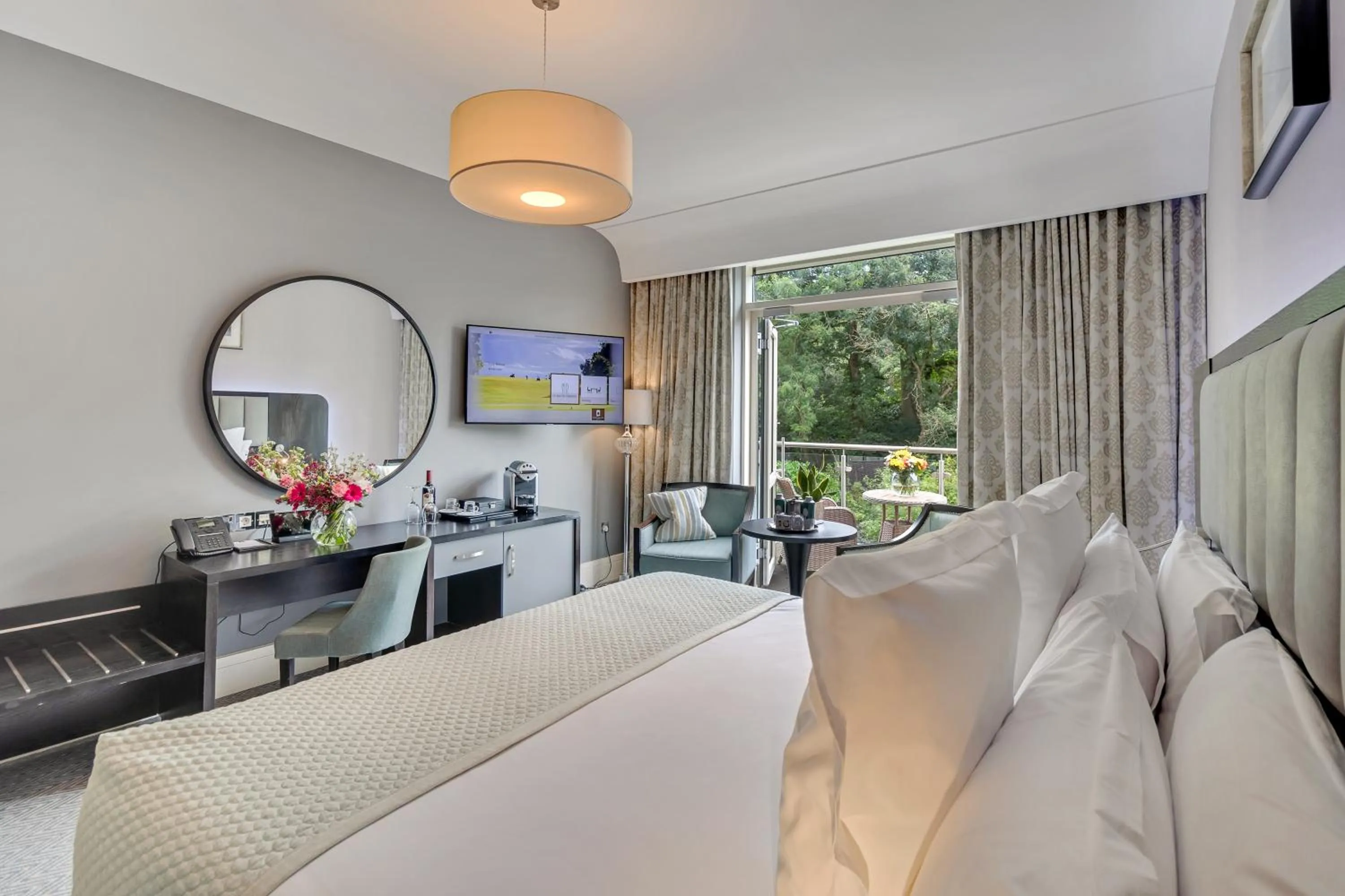 Bed in Fota Island Hotel and Spa