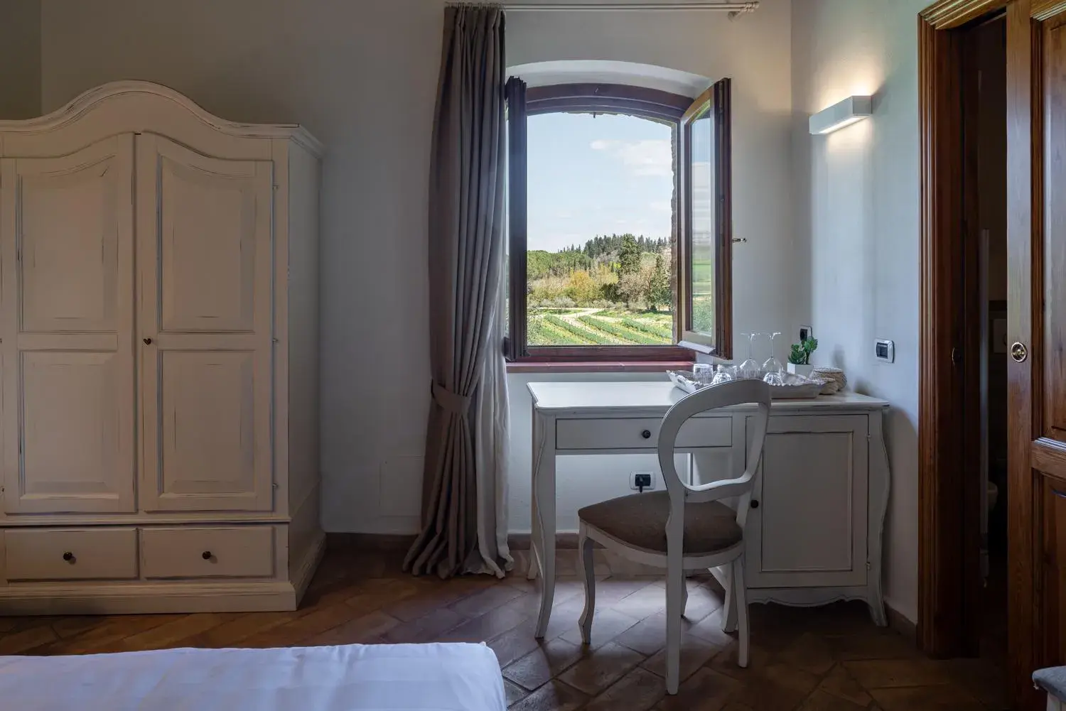 Classic Double Room in Mormoraia Classic Double Room in Mormoraia