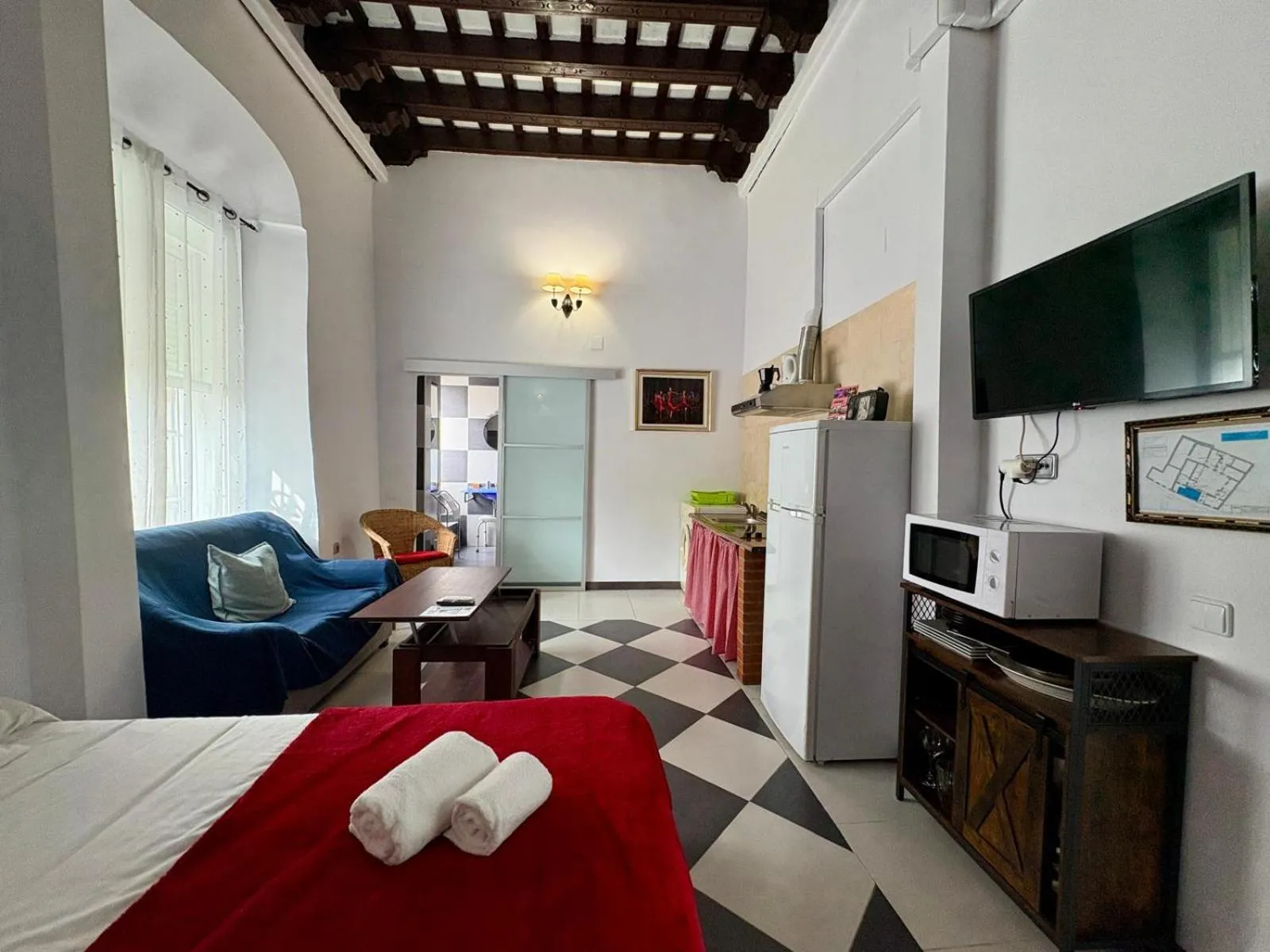 Living room, Bed in Apartamentos Jerez