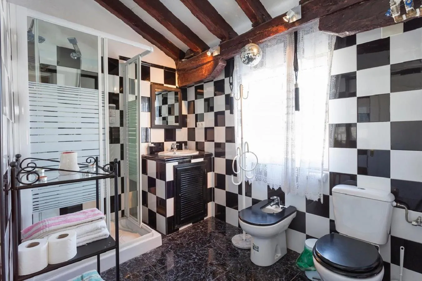 Bathroom in Apartamentos Jerez