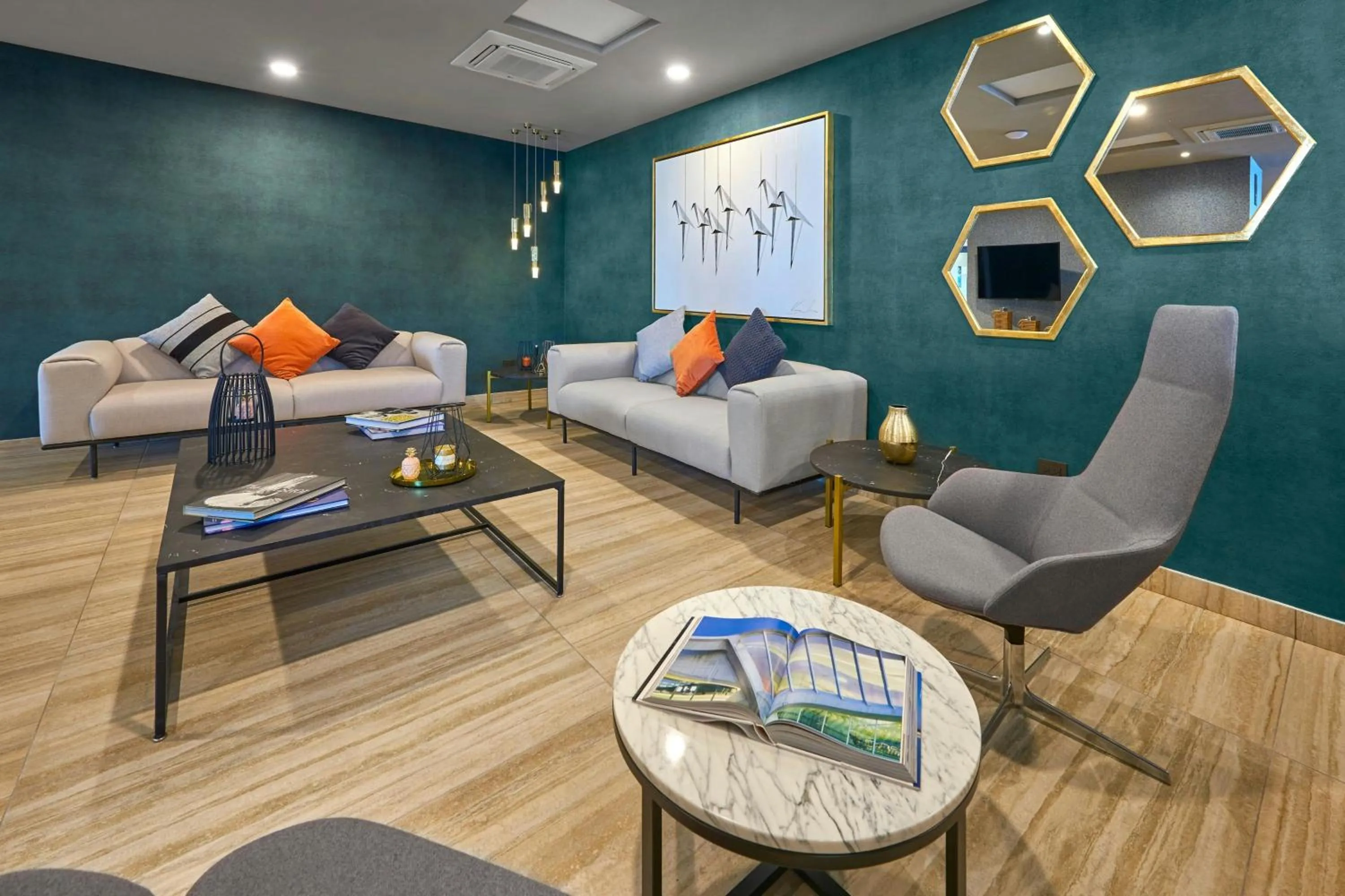 Lobby or reception in City Express Plus by Marriott Ciudad de Mexico Interlomas