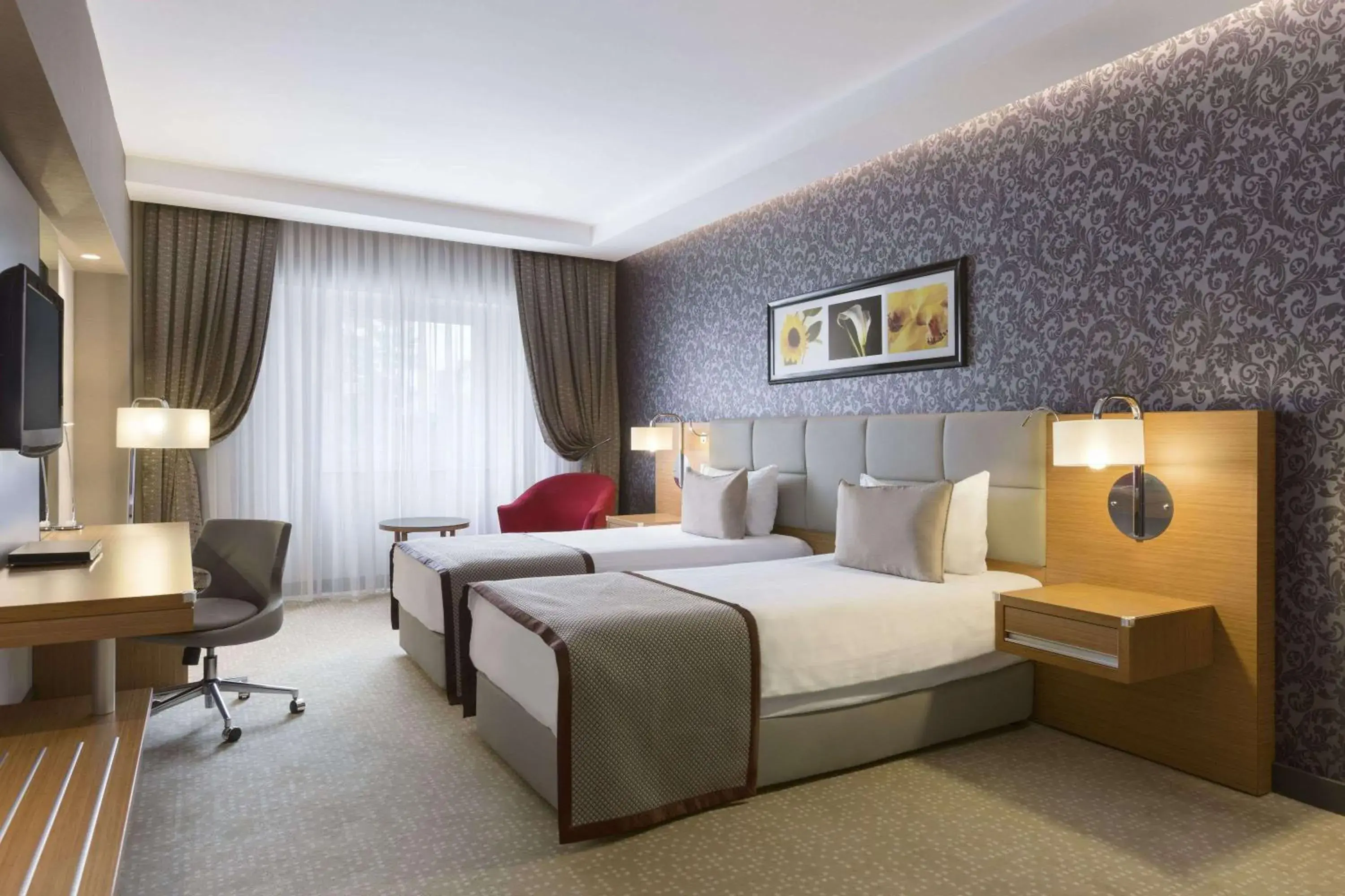Photo of the whole room, Bed in Ramada Plaza By Wyndham Izmit Photo of the whole room, Bed in Ramada Plaza By Wyndham Izmit