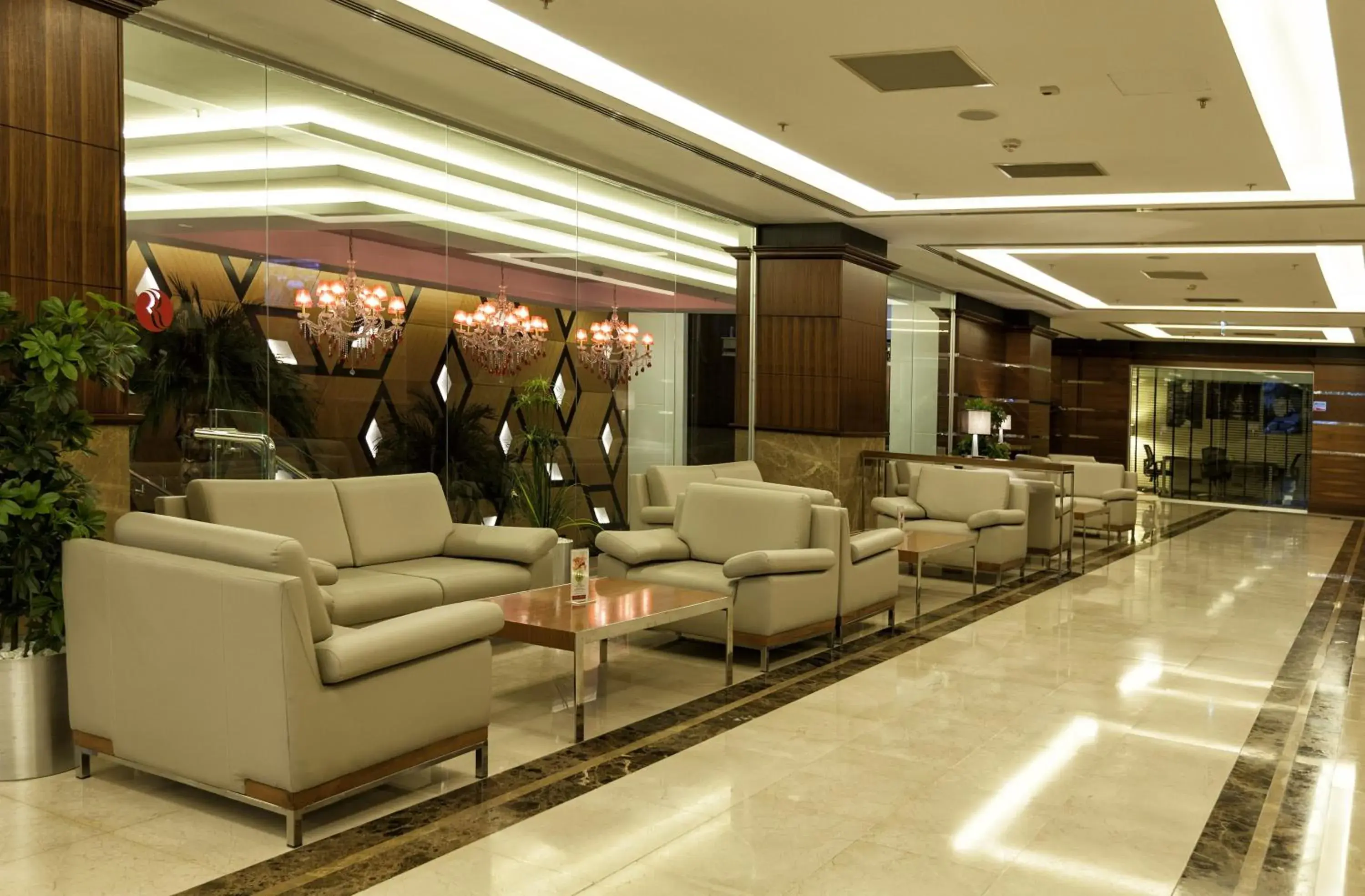 Lobby or reception in Ramada Plaza By Wyndham Izmit Lobby or reception in Ramada Plaza By Wyndham Izmit
