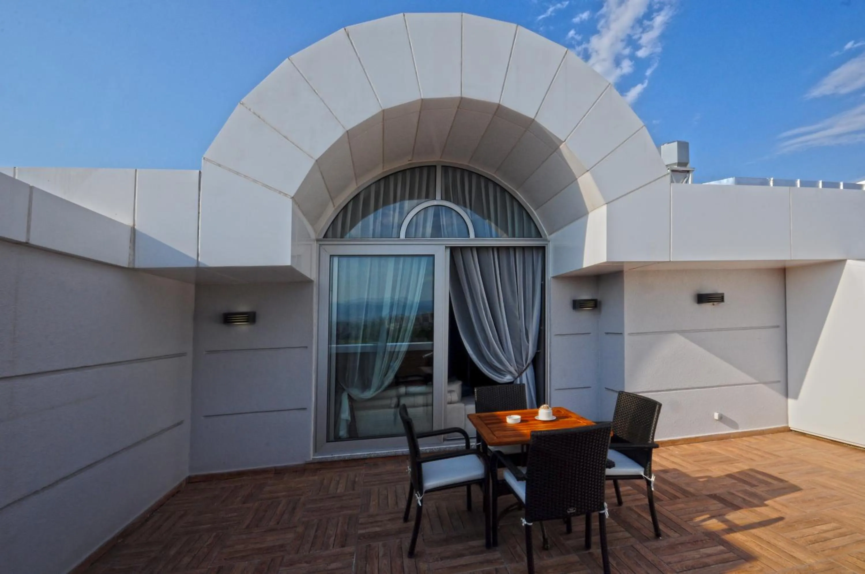 Balcony/Terrace in Ramada Plaza By Wyndham Izmit