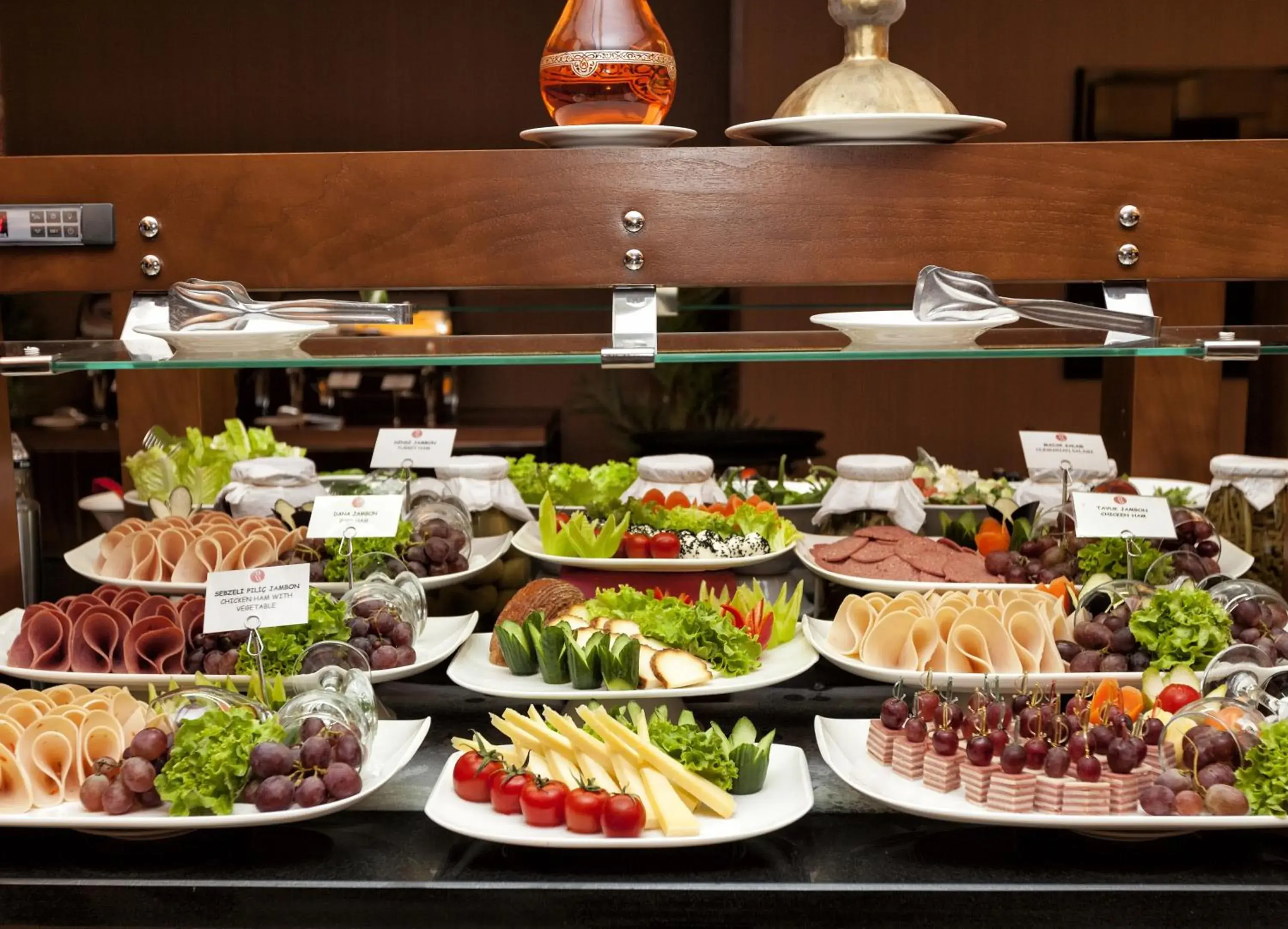Restaurant/places to eat in Ramada Plaza By Wyndham Izmit Restaurant/places to eat in Ramada Plaza By Wyndham Izmit