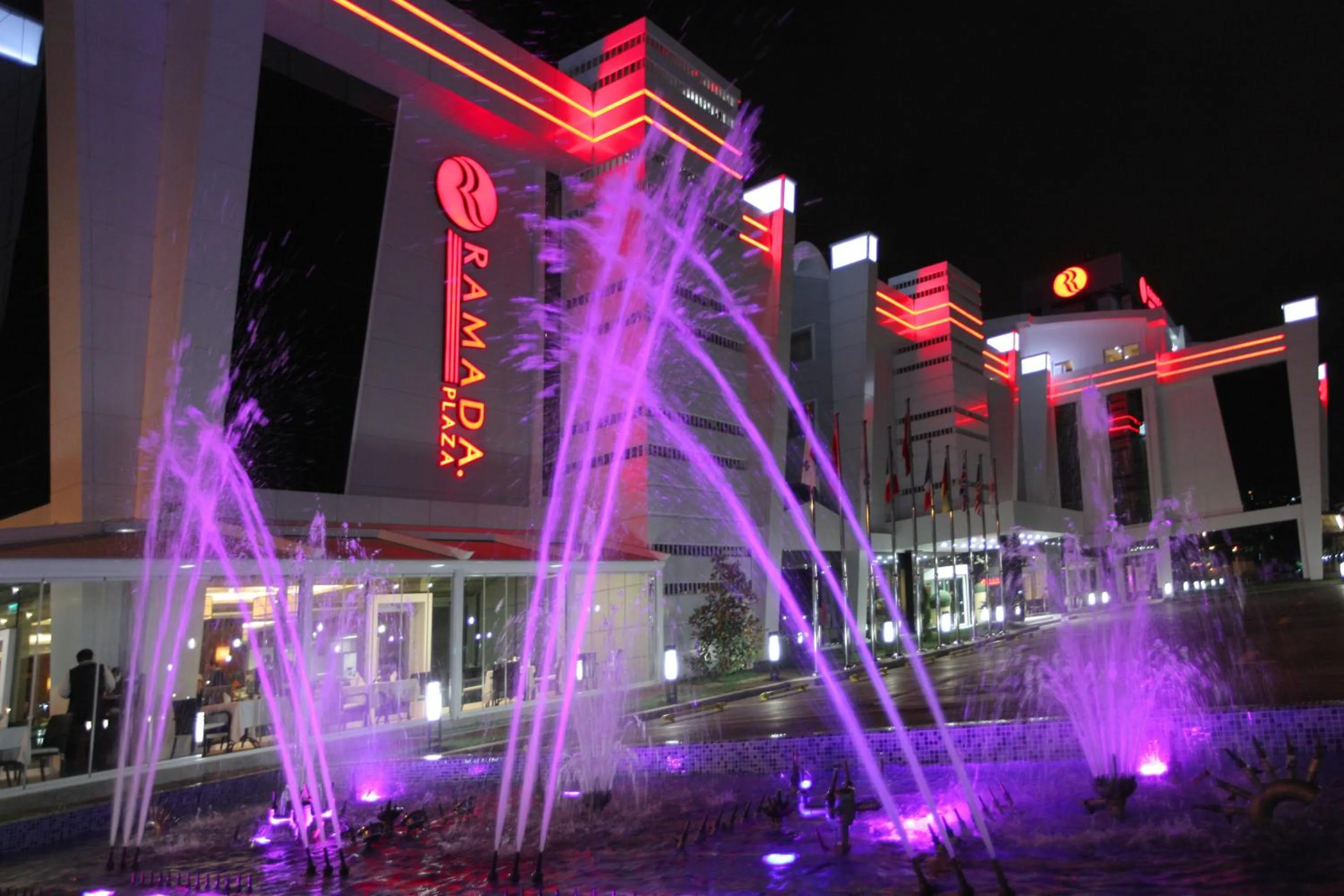 Facade/entrance in Ramada Plaza By Wyndham Izmit