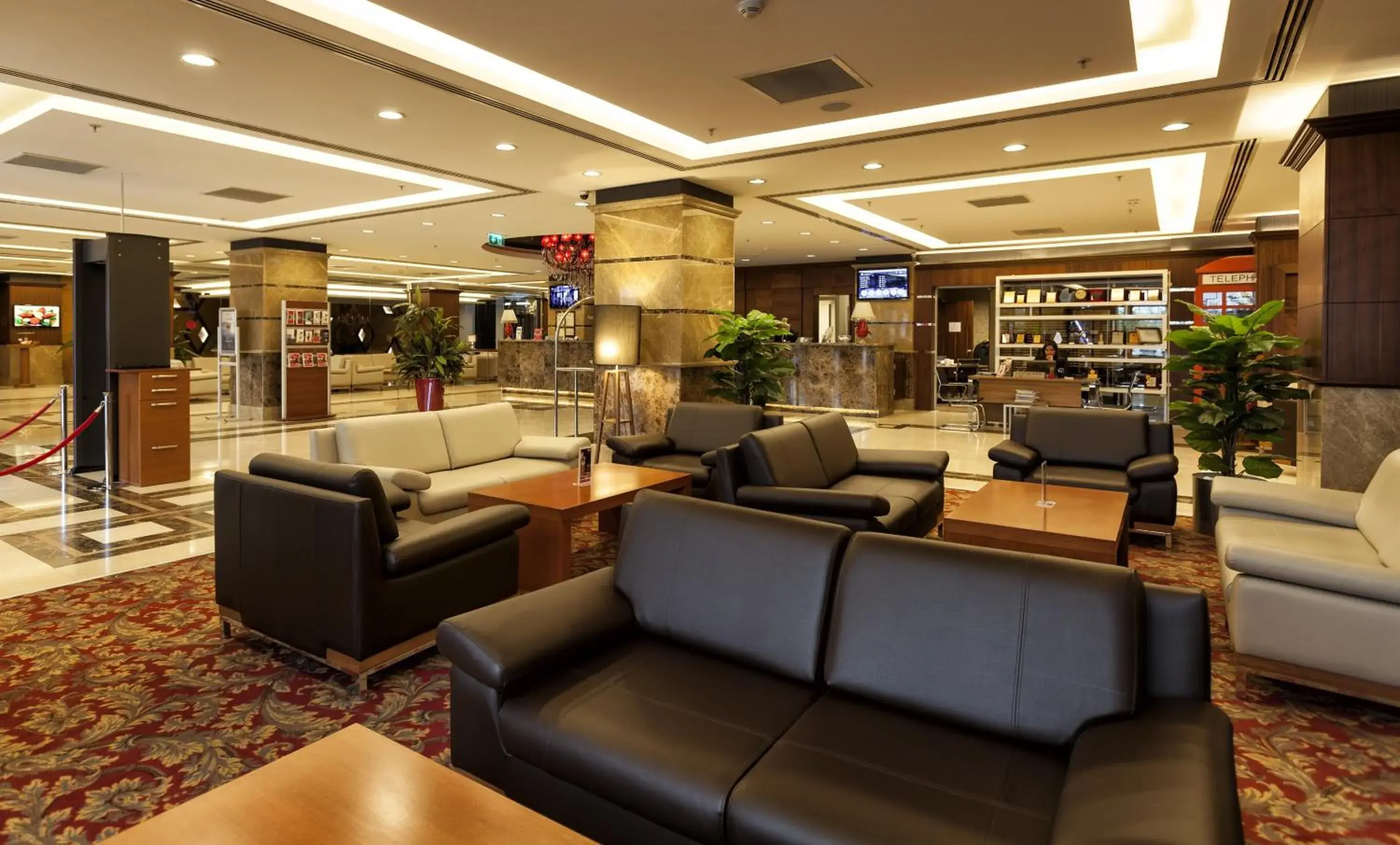 Lobby or reception in Ramada Plaza By Wyndham Izmit Lobby or reception in Ramada Plaza By Wyndham Izmit
