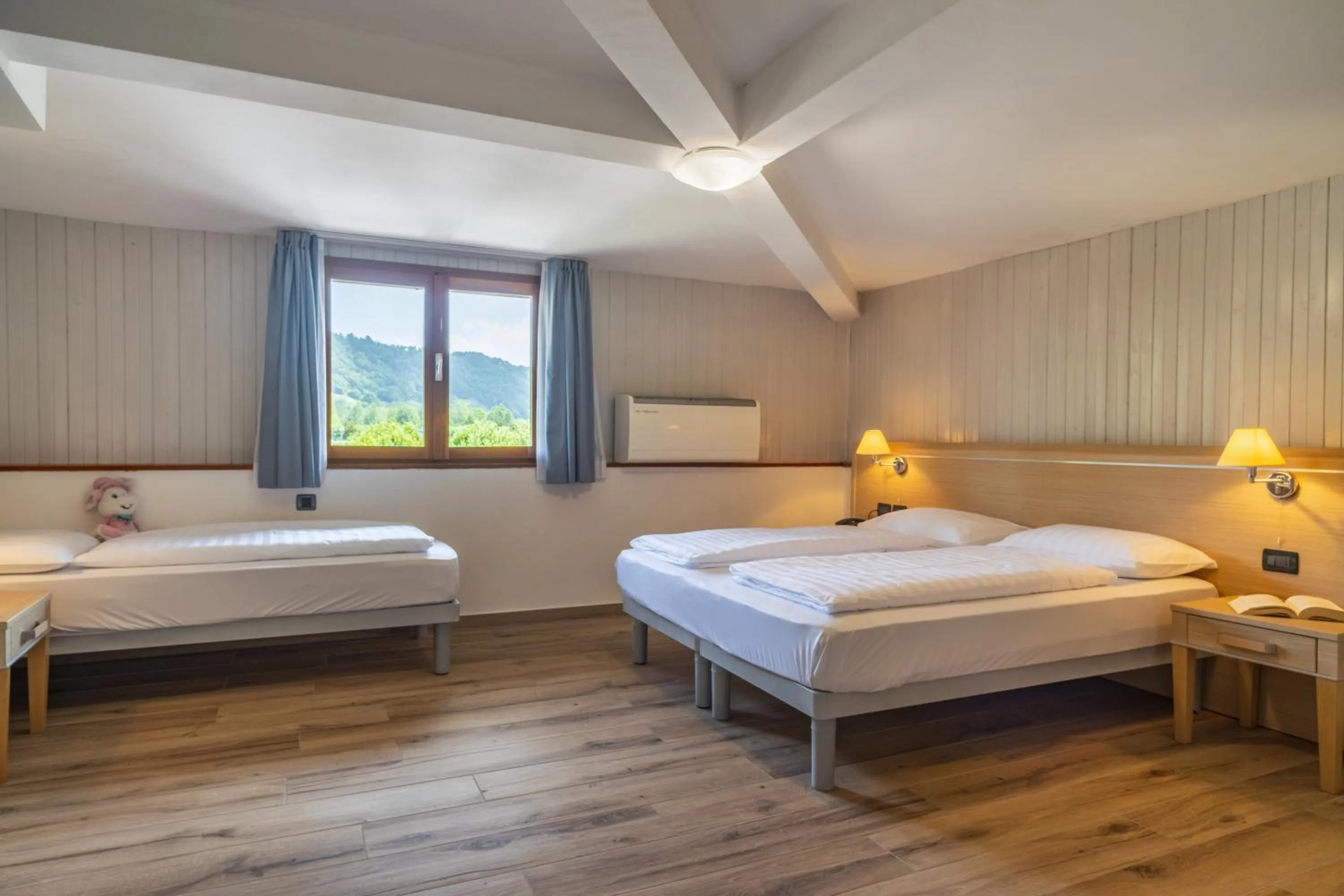 Bed in Garnì Bellavista