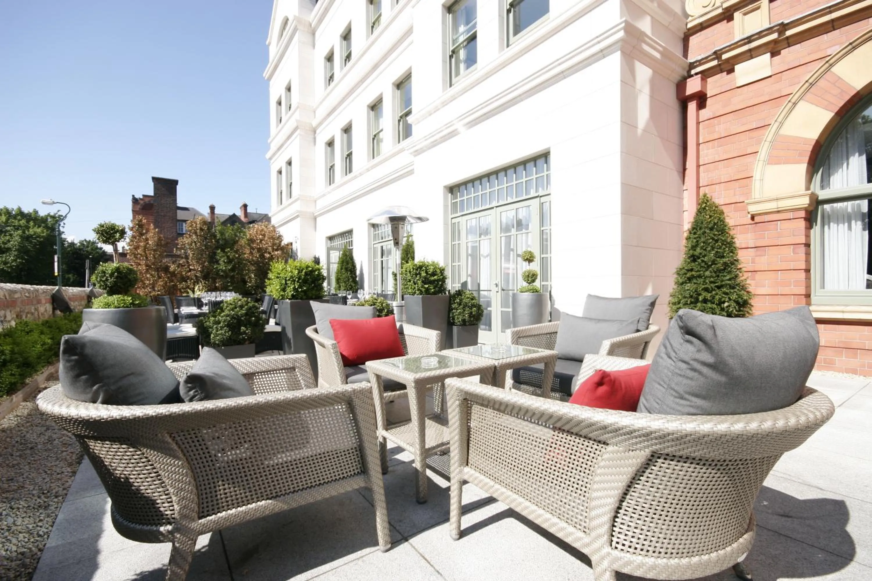 Facade/entrance in Dylan