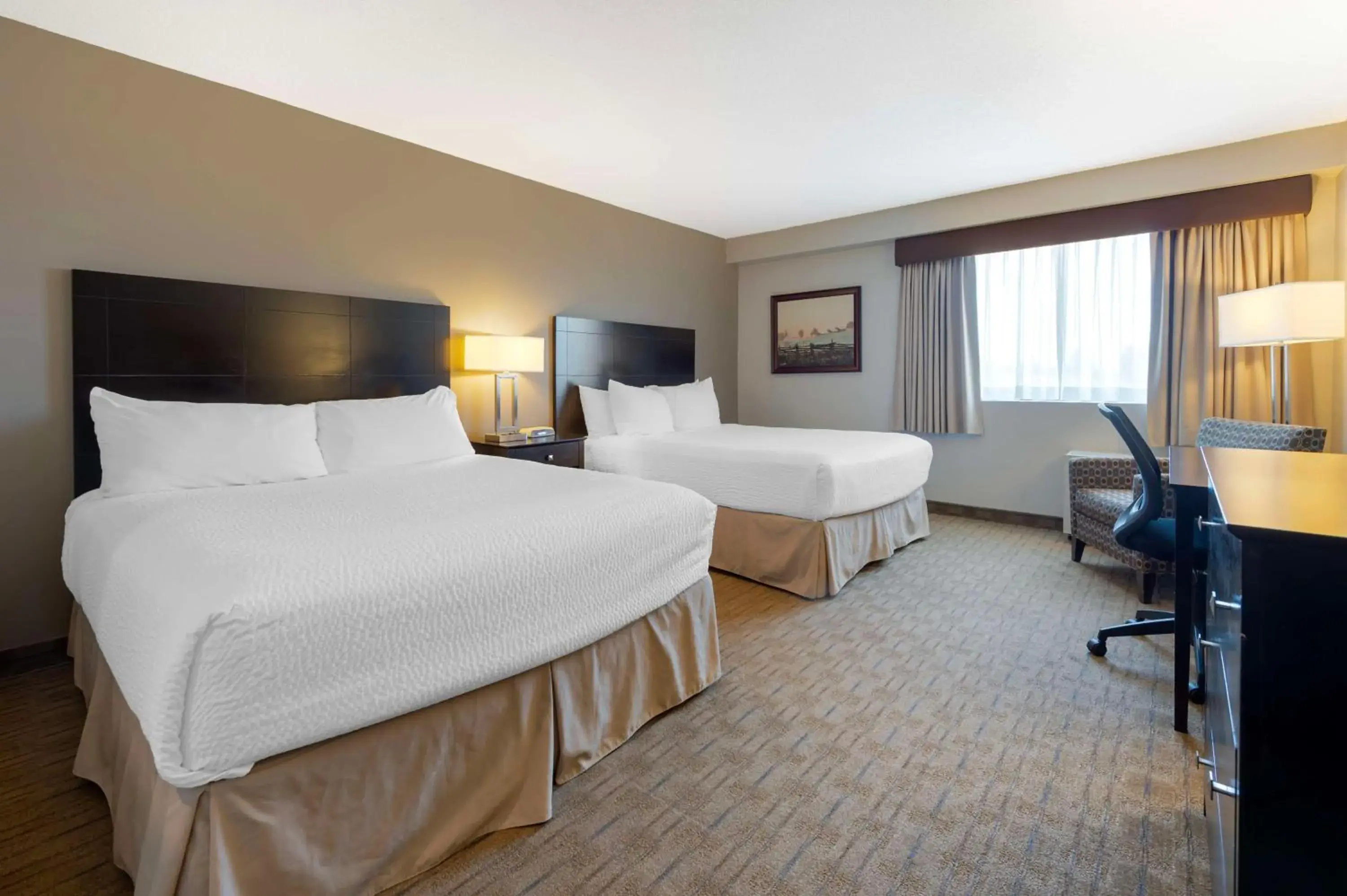 Bedroom, Bed in Best Western Pembroke Inn & Conference Centre Bedroom, Bed in Best Western Pembroke Inn & Conference Centre