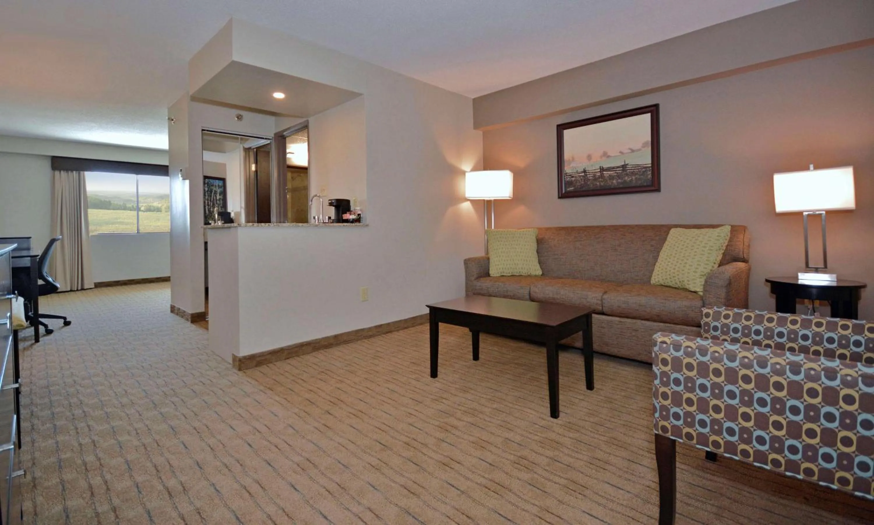 Living room in Best Western Pembroke Inn & Conference Centre