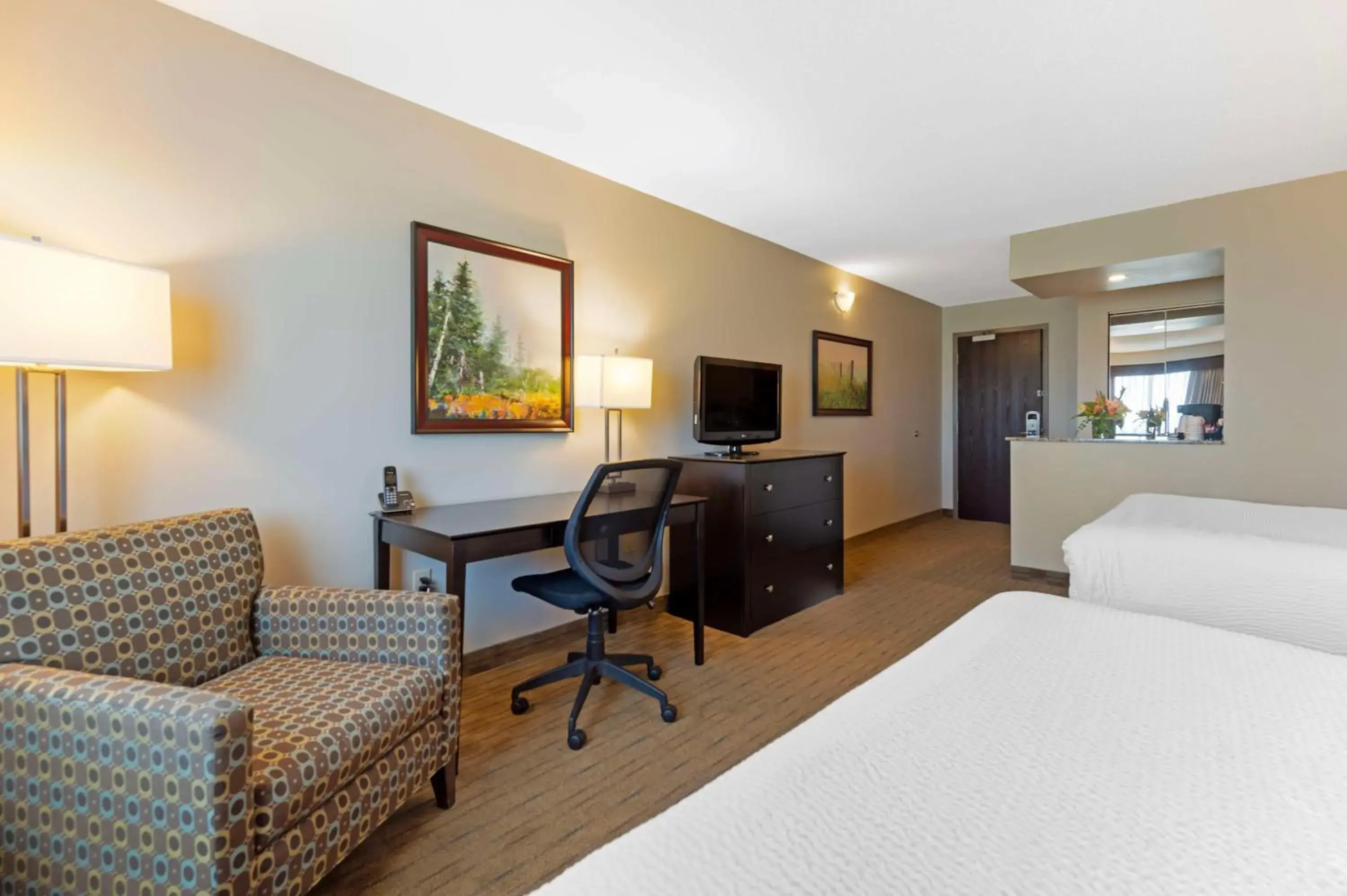 Bedroom, Bed in Best Western Pembroke Inn & Conference Centre Bedroom, Bed in Best Western Pembroke Inn & Conference Centre