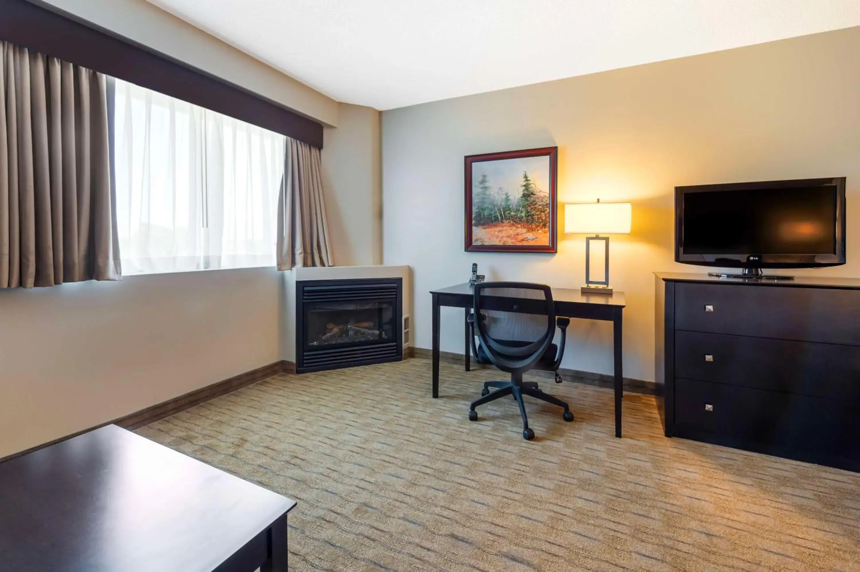 Bedroom in Best Western Pembroke Inn & Conference Centre Bedroom in Best Western Pembroke Inn & Conference Centre