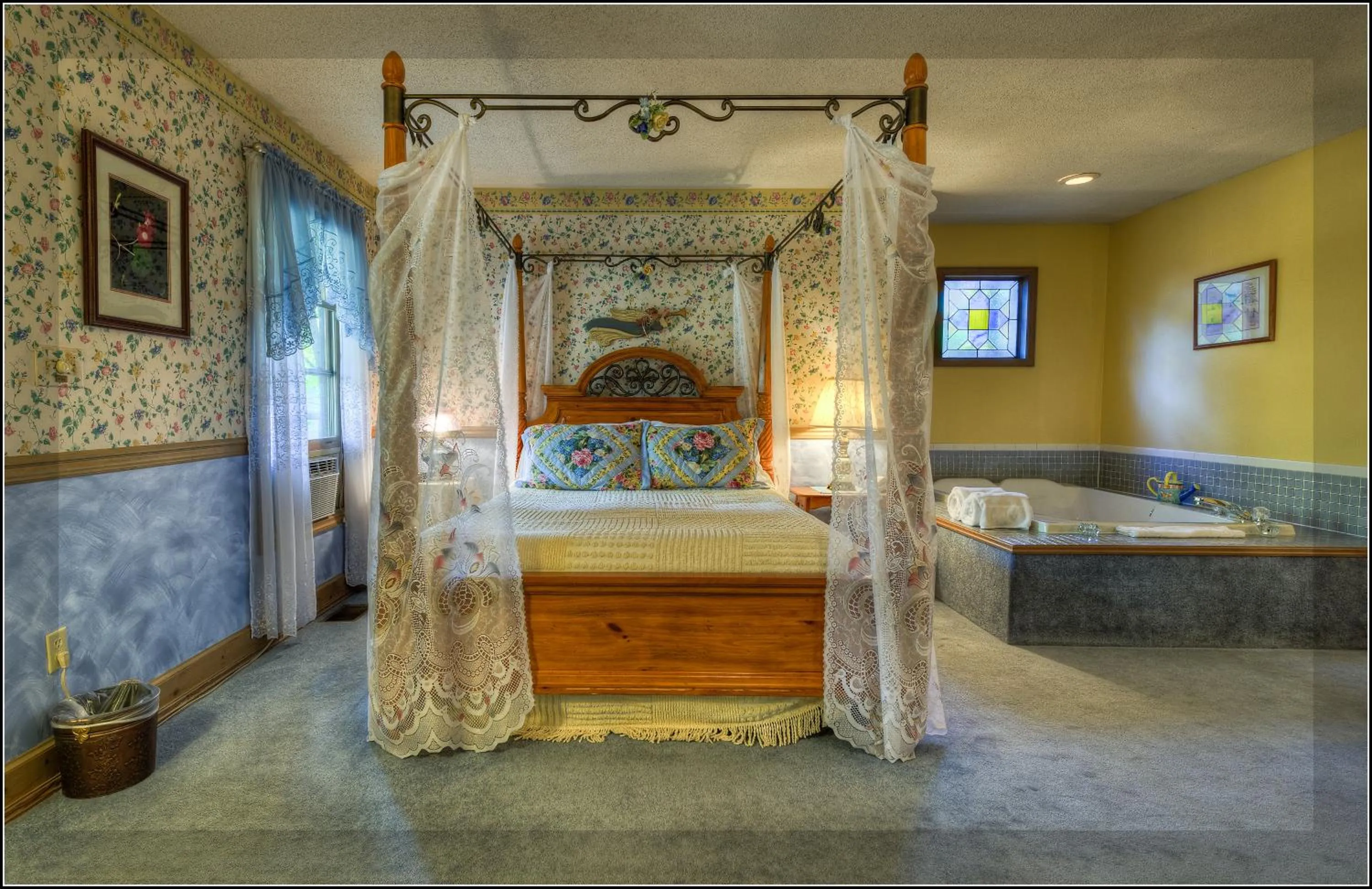 Photo of the whole room, Bed in Blue Mountain Mist Country Inn