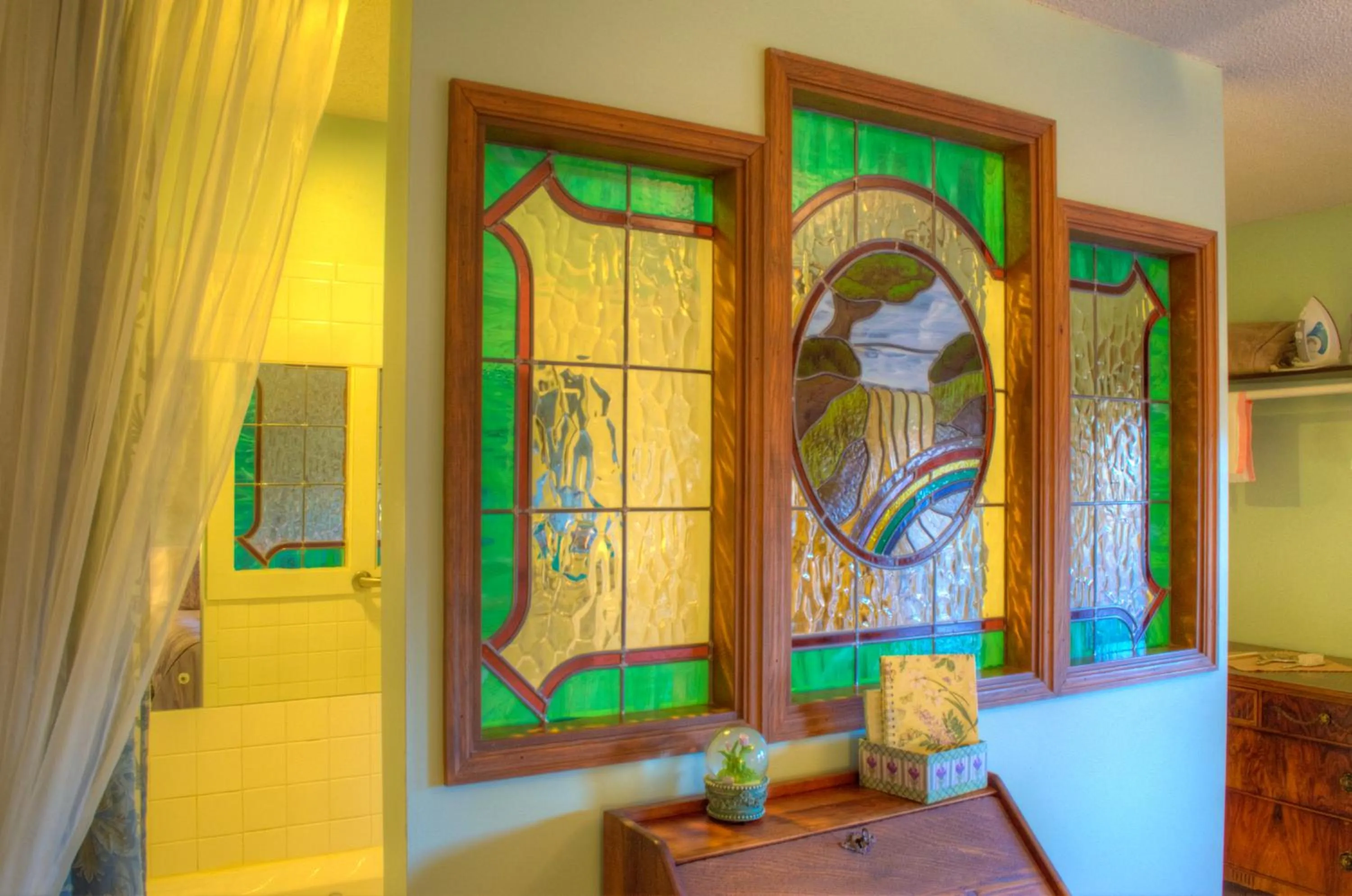 Decorative detail in Blue Mountain Mist Country Inn