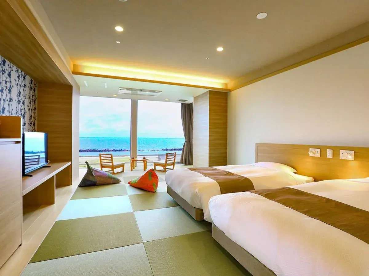 Superior Japanese-Style Beds Room holds 4 people(Sea Side) - single occupancy - Non-Smoking - Shower Only in Ooedo Onsen Monogatari Premium Shiomiso Superior Japanese-Style Beds Room holds 4 people(Sea Side) - single occupancy - Non-Smoking - Shower Only in Ooedo Onsen Monogatari Premium Shiomiso