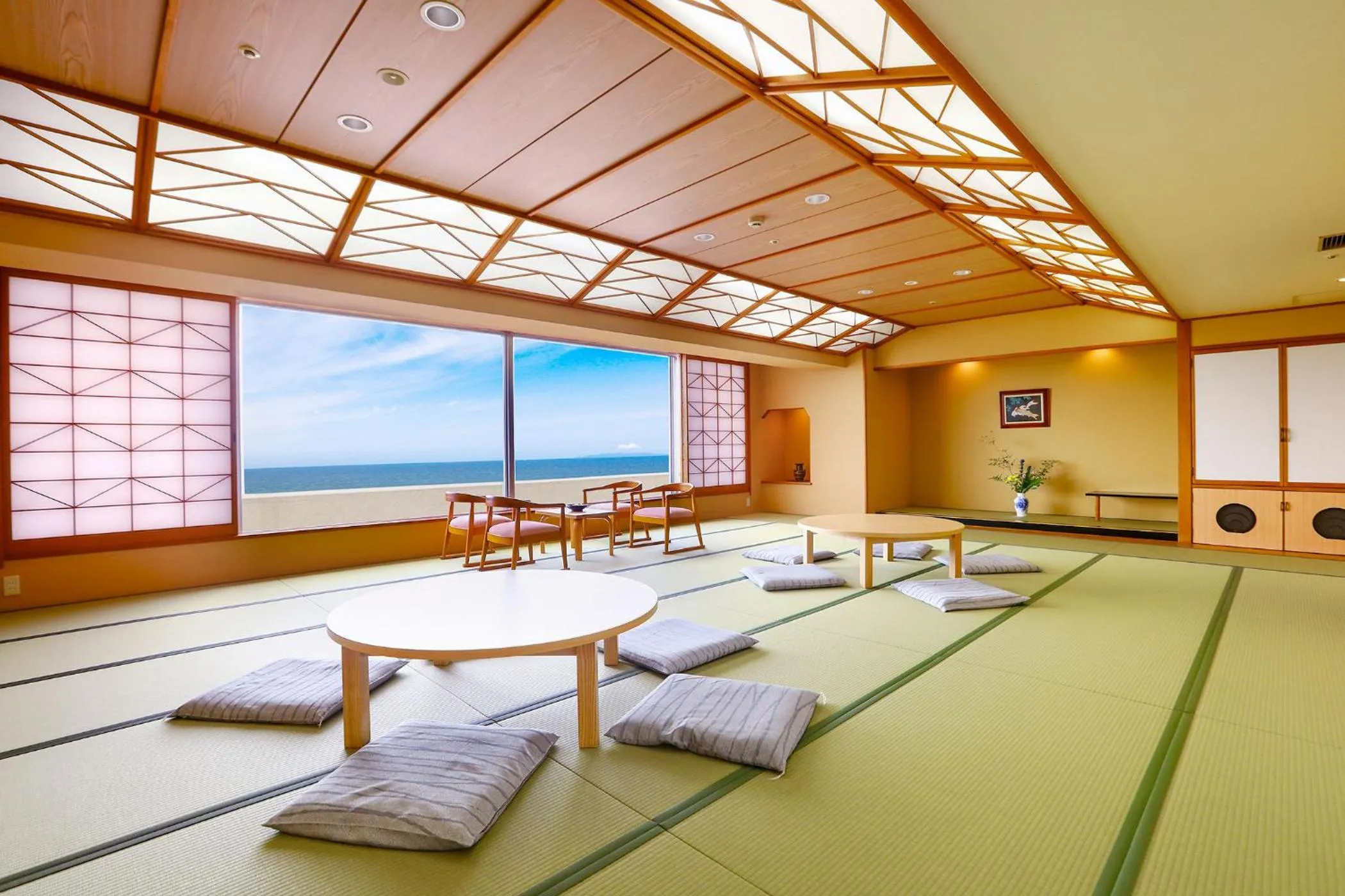 Photo of the whole room in Ooedo Onsen Monogatari Premium Shiomiso