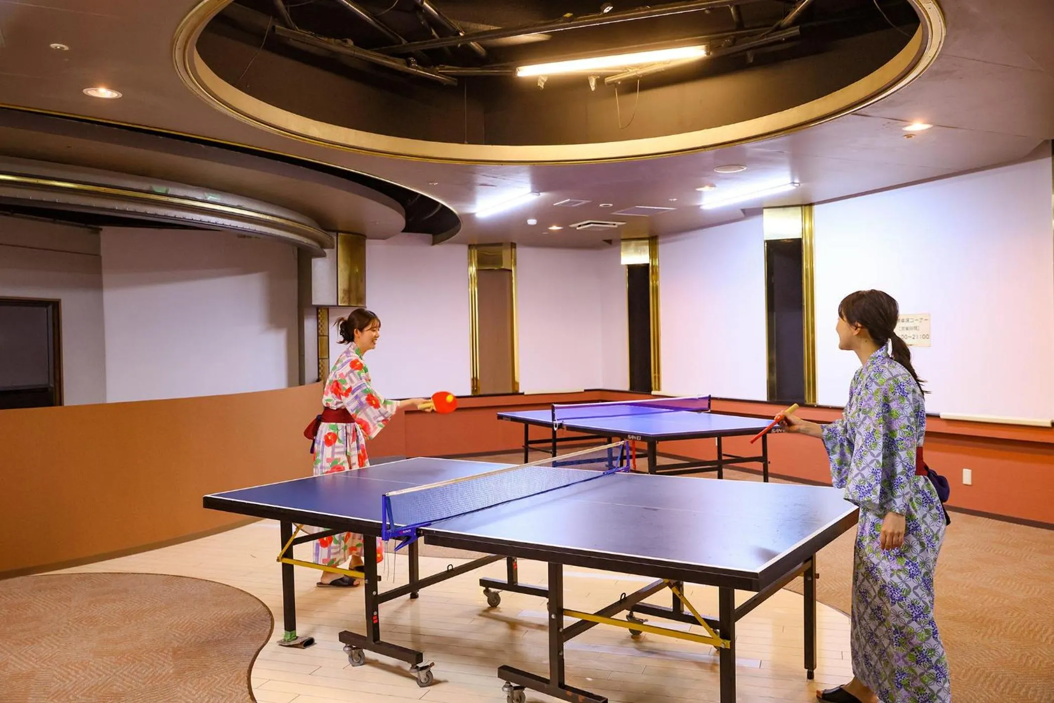 Table tennis in Ooedo Onsen Monogatari Premium Shiomiso