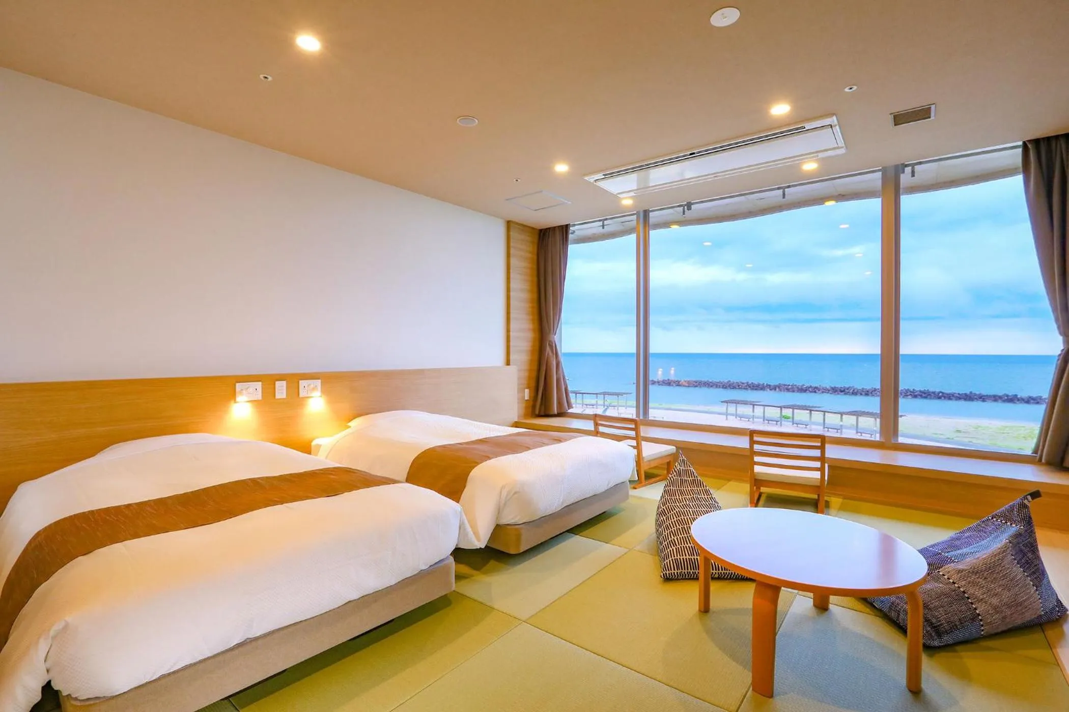 Photo of the whole room, Bed in Ooedo Onsen Monogatari Premium Shiomiso