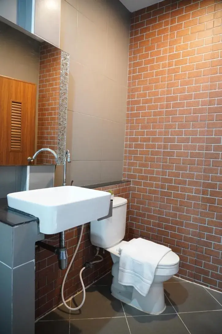 Twin Room with Private Bathroom in Matini Klong1 Twin Room with Private Bathroom in Matini Klong1