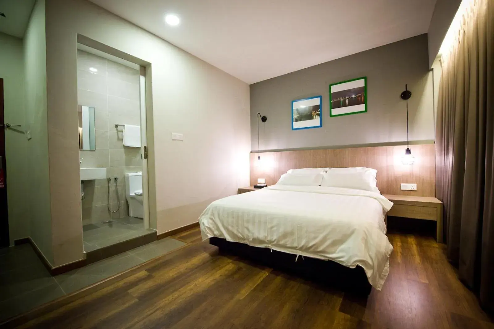 Bed in Riverside Boutique Hotel Bed in Riverside Boutique Hotel