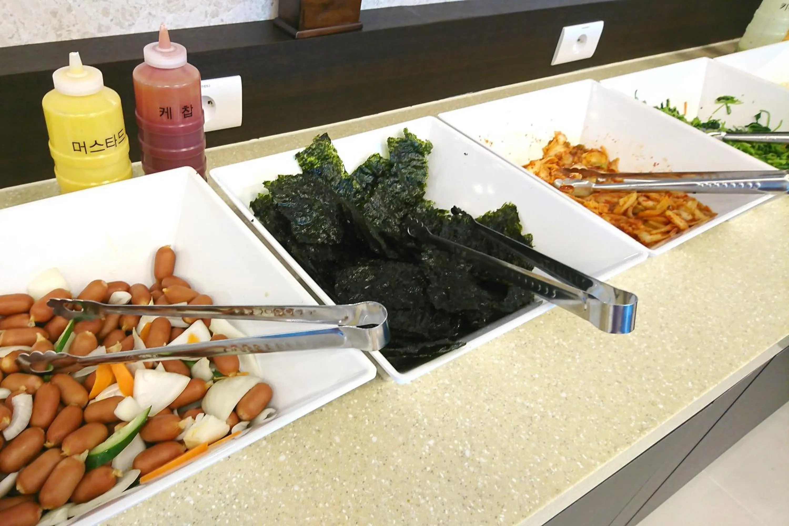 Buffet breakfast in Toyoko Inn Seoul Dongdaemun II