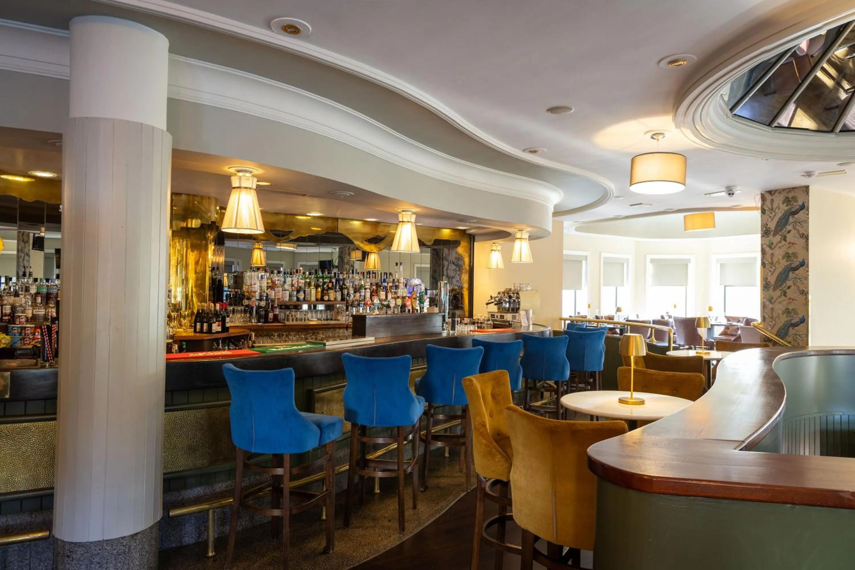 Restaurant/places to eat in Twin Trees Hotel & Brusna Falls Leisure