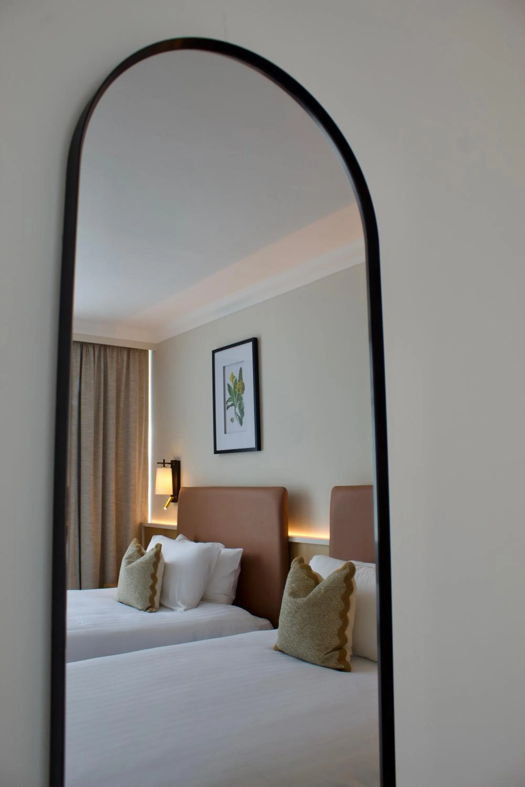 Bed in Twin Trees Hotel & Leisure Club